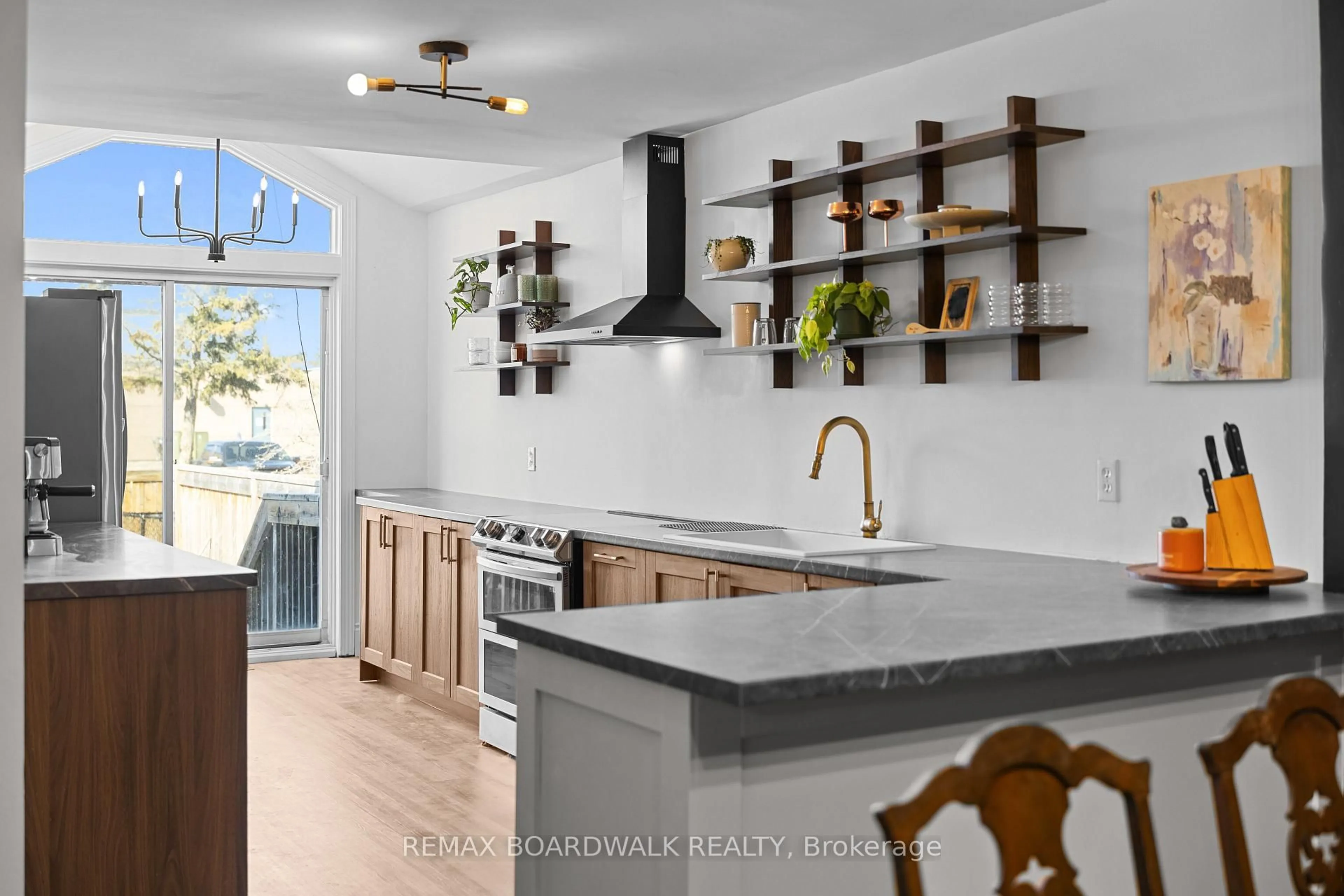 Open concept kitchen, unknown for 567 Latour Cres, Ottawa Ontario K4A 1P3