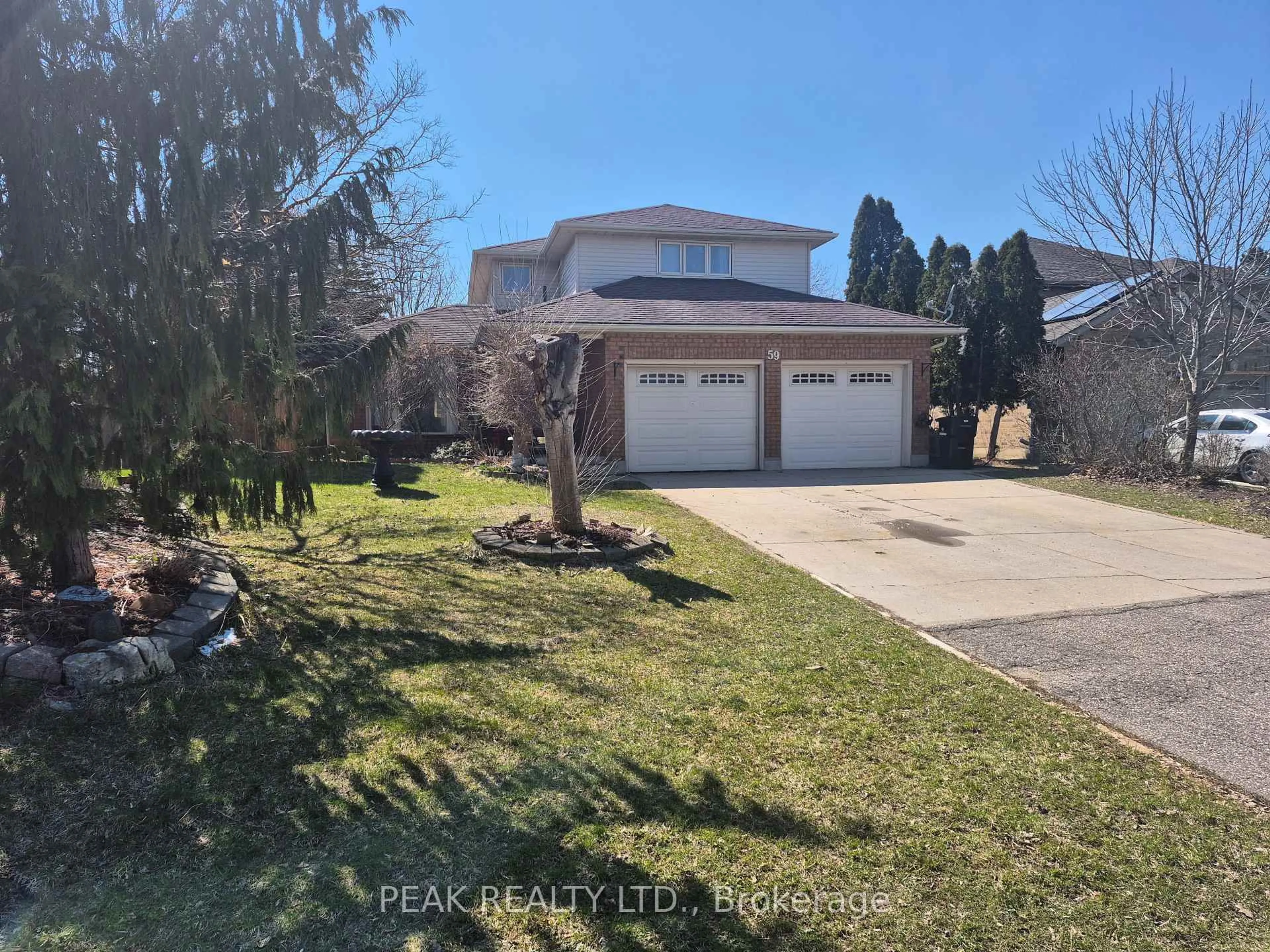 A pic from outside/outdoor area/front of a property/back of a property/a pic from drone, street for 59 Matthew St, Kitchener Ontario N2B 3B2