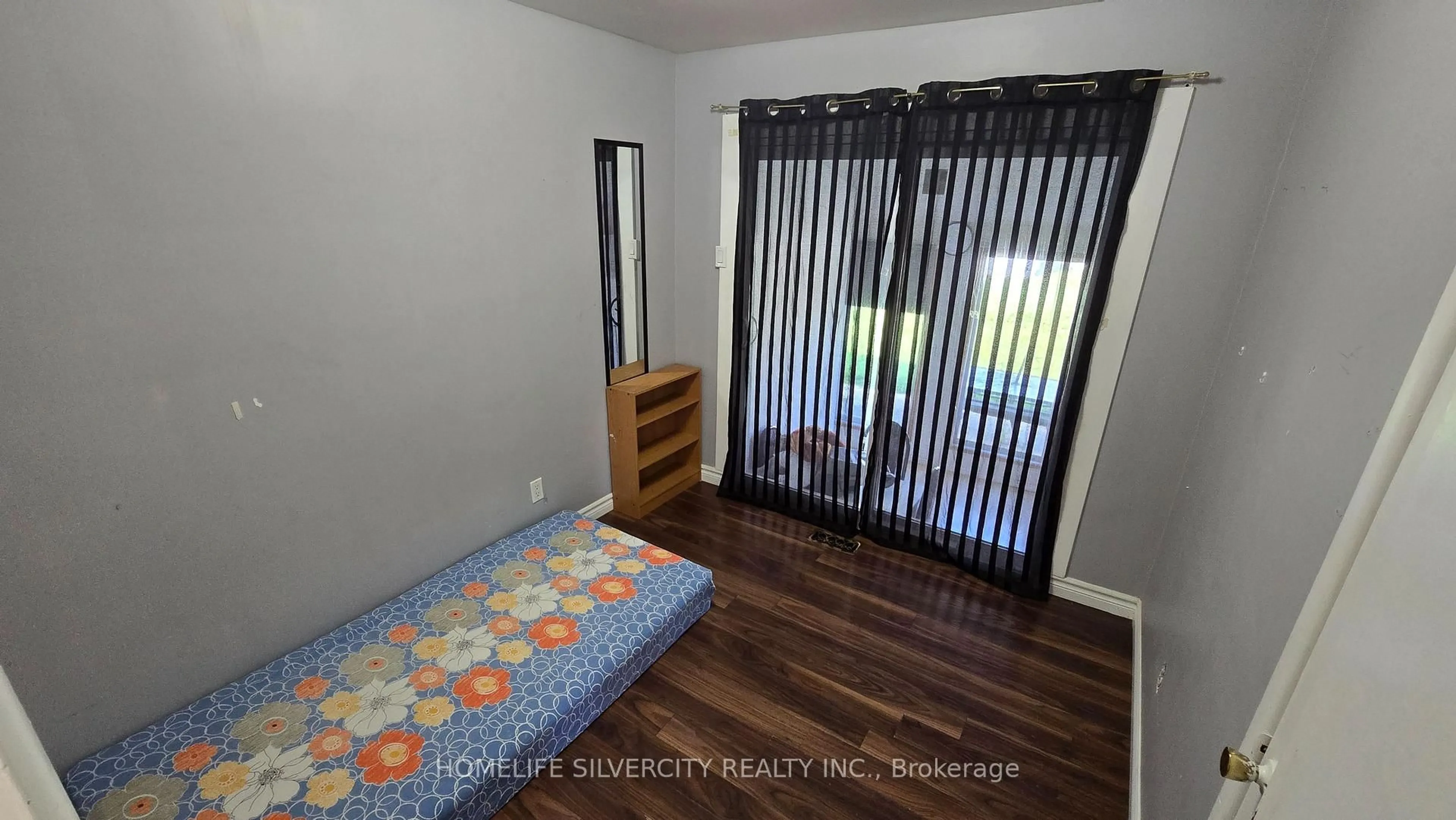 A pic of a room for 1774 Trafalgar St, London East Ontario N5W 1X6