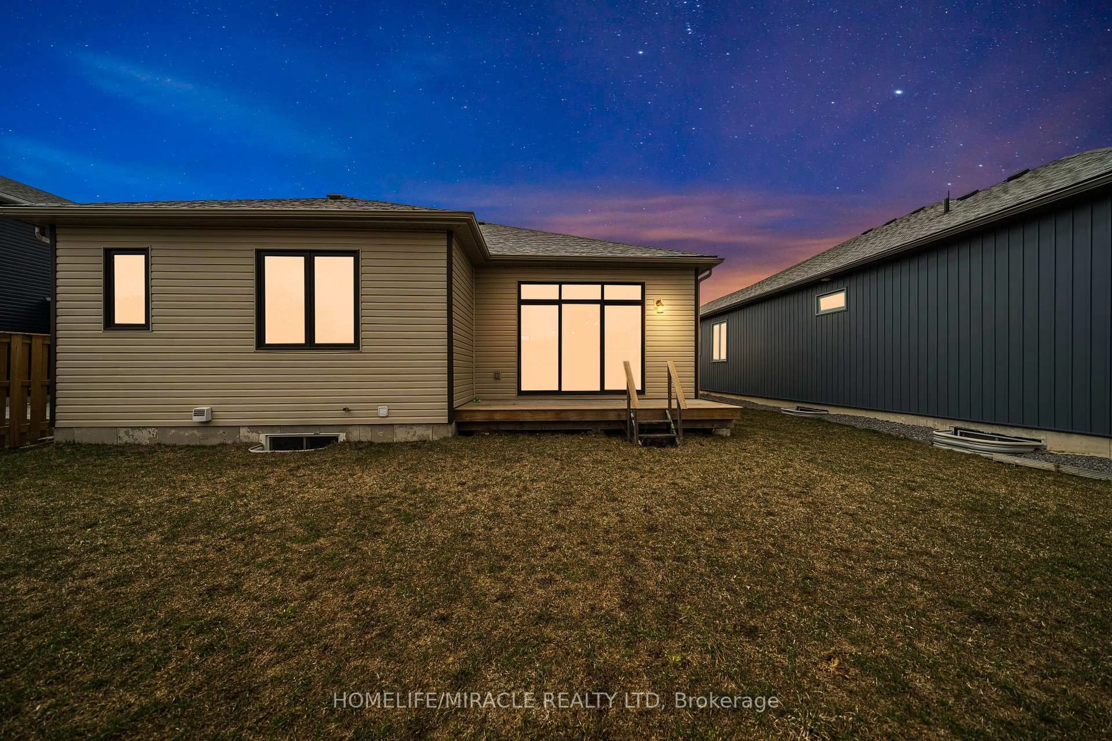 Unknown for 35 Allen St, Prince Edward County Ontario K0K 2T0