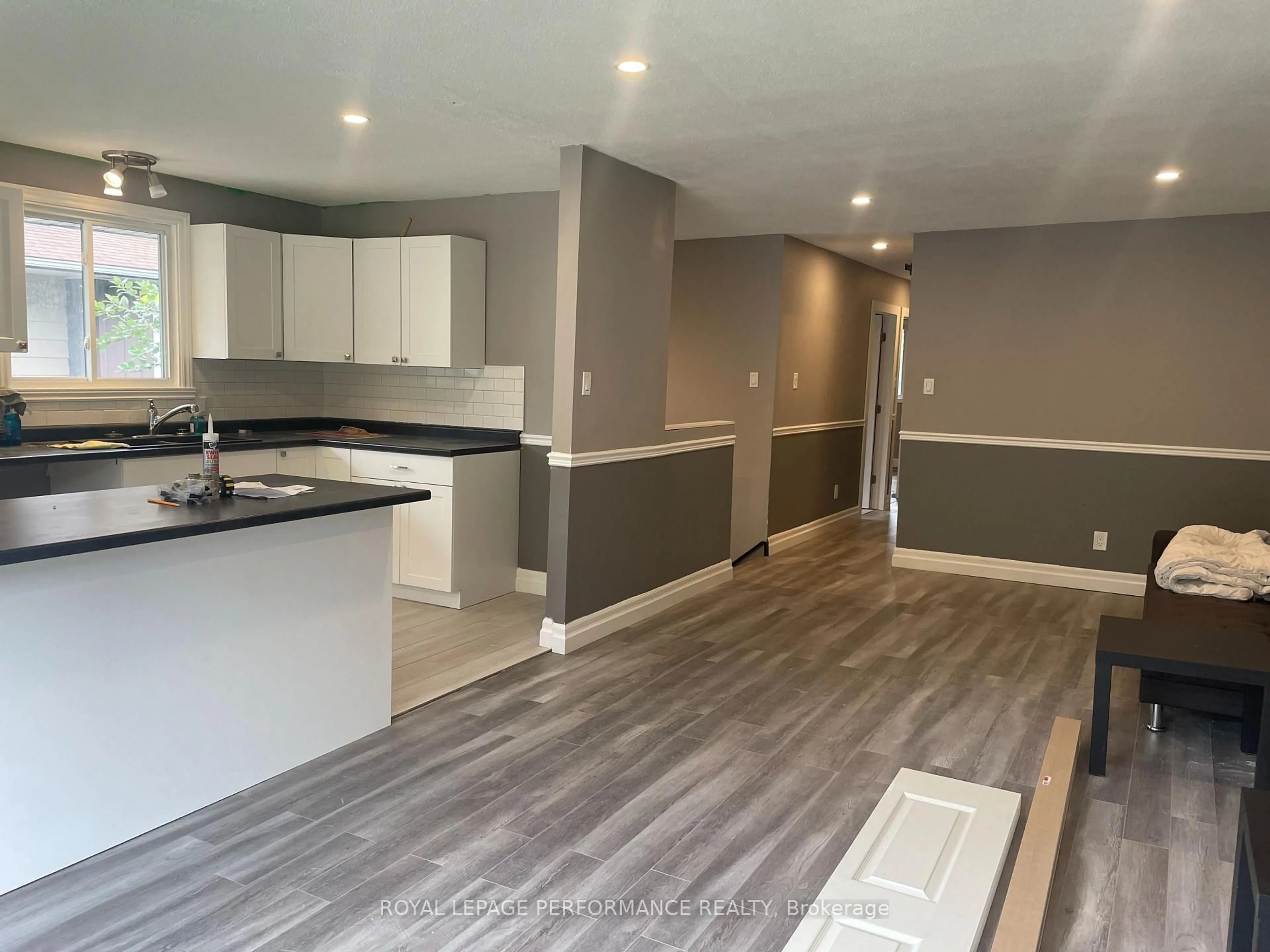 Open concept kitchen, unknown for 624 Dundas Cres, Cornwall Ontario K6H 6H8