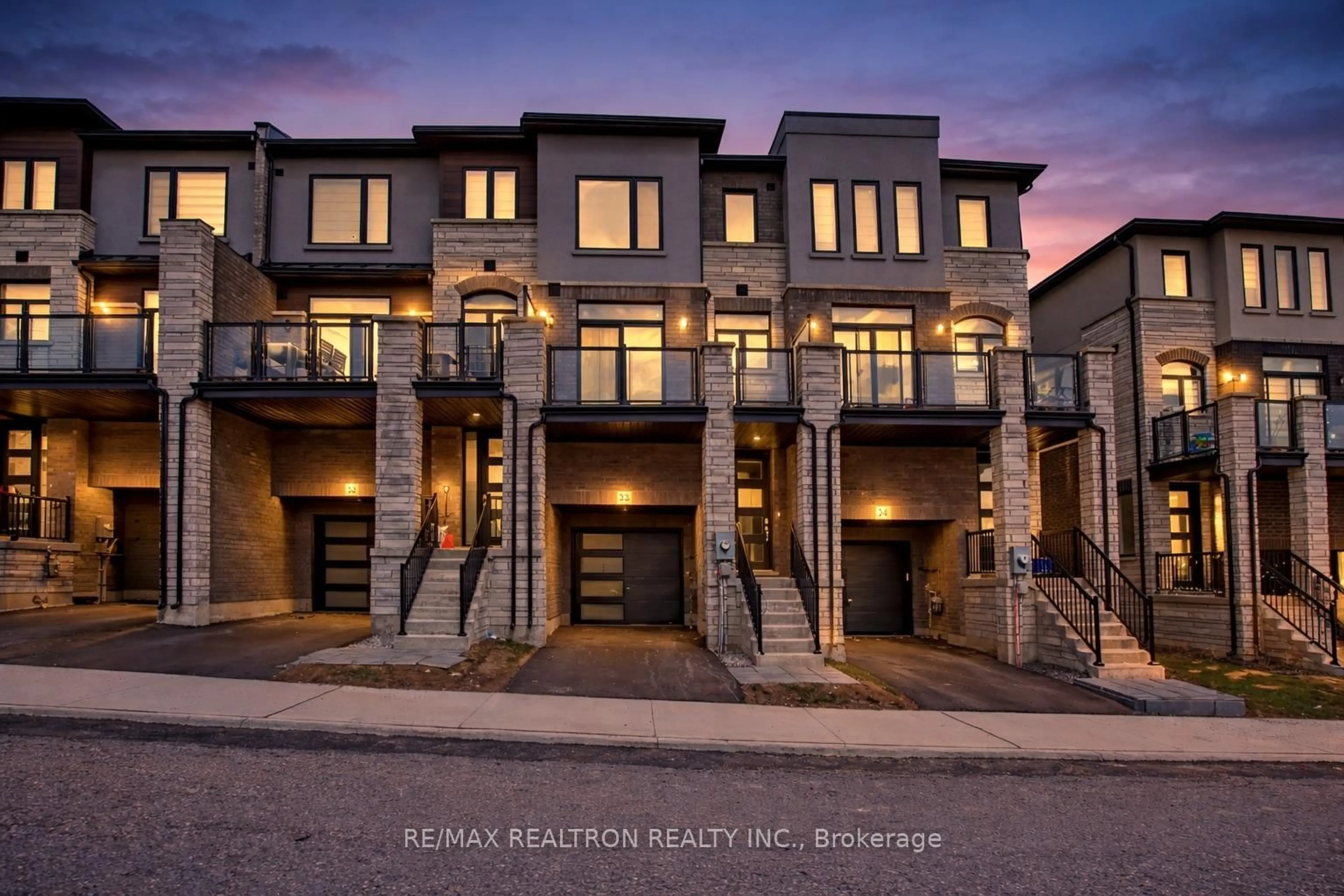 Home with brick exterior material, unknown for 155 Equestrian Way #33, Cambridge Ontario N3E 0E9