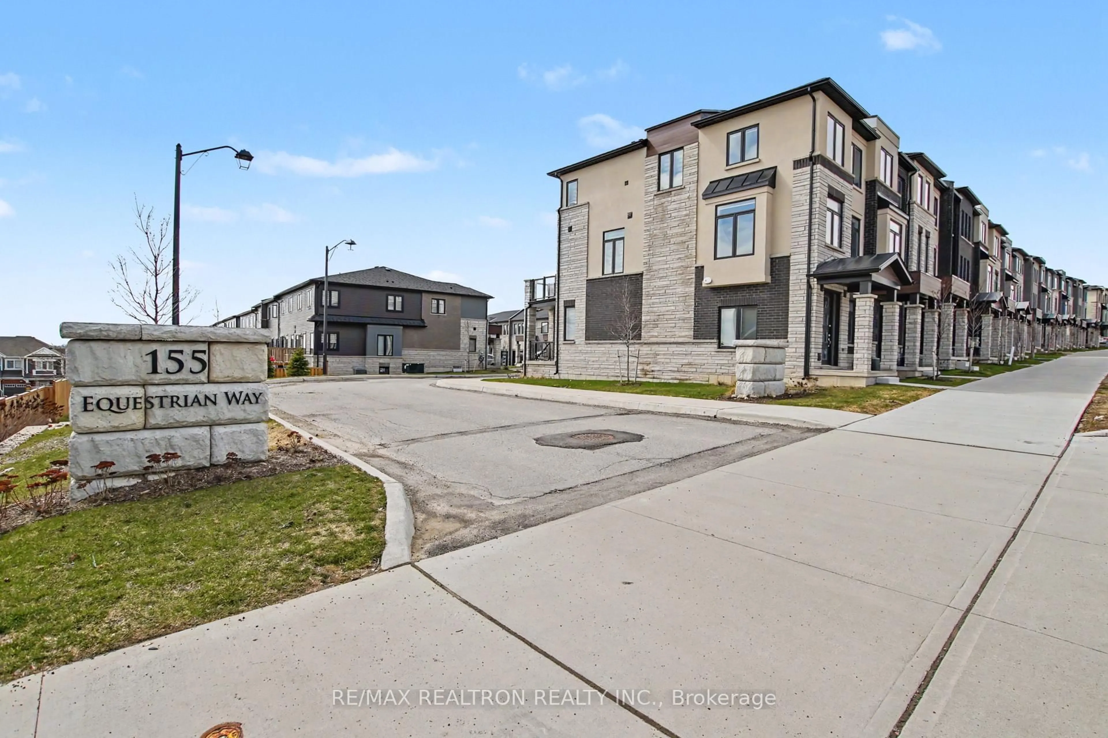 A pic from outside/outdoor area/front of a property/back of a property/a pic from drone, street for 155 Equestrian Way #33, Cambridge Ontario N3E 0E9