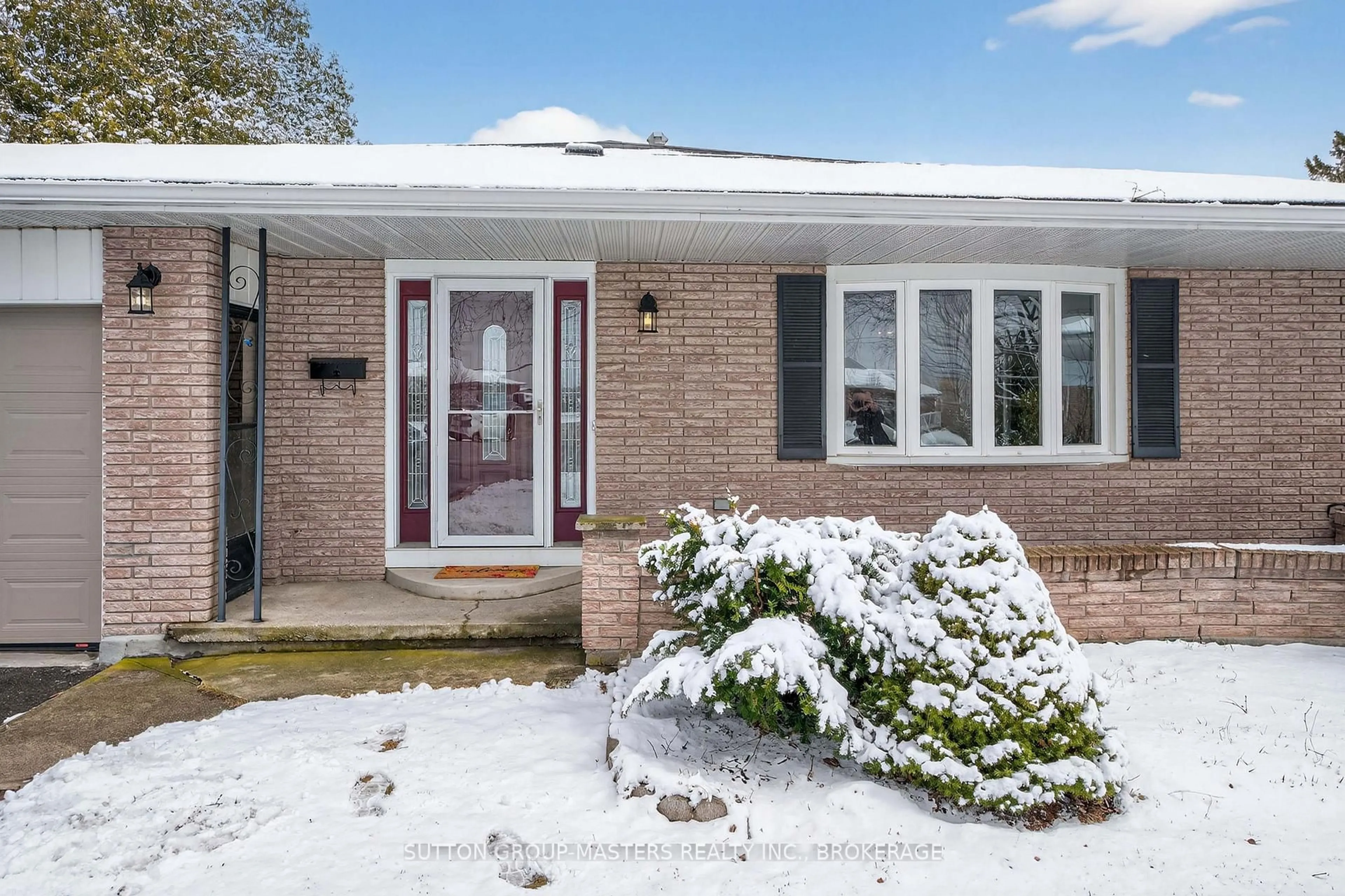 Home with brick exterior material, street for 932 Brodie Ave, Kingston Ontario K7M 4P9