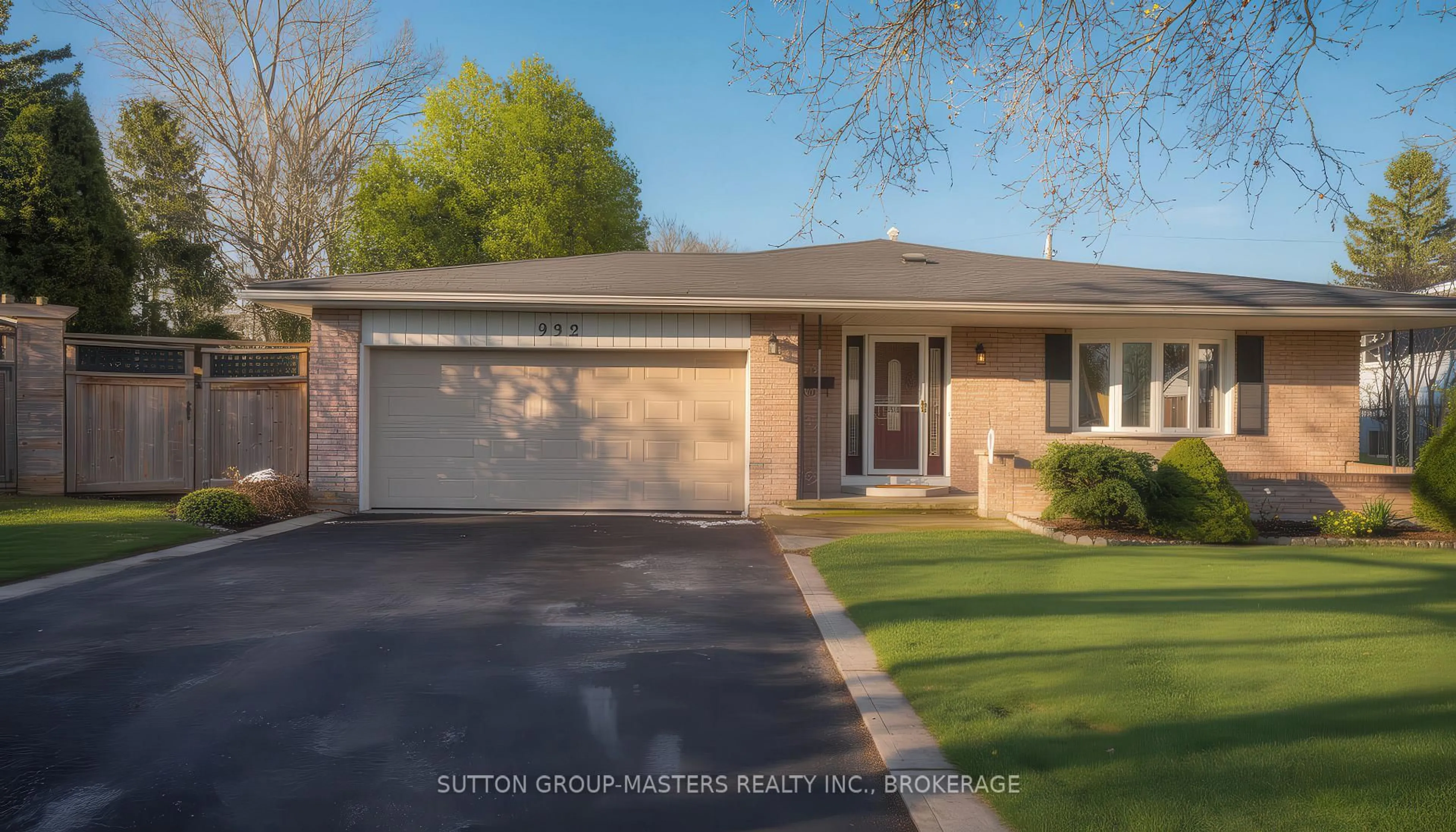 Home with brick exterior material, street for 932 Brodie Ave, Kingston Ontario K7M 4P9