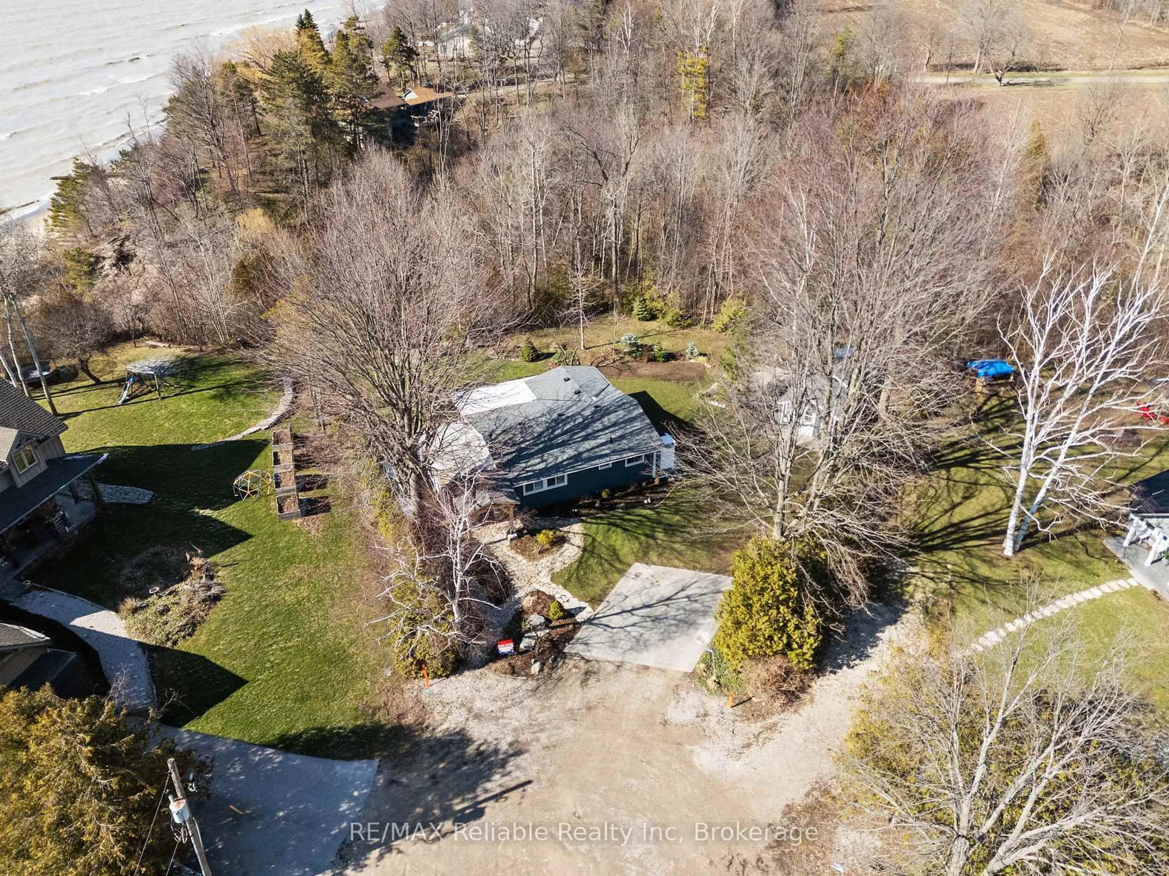A pic from outside/outdoor area/front of a property/back of a property/a pic from drone, water/lake/river/ocean view for 74659 Talbot Cres, Bluewater Ontario N0M 1G0