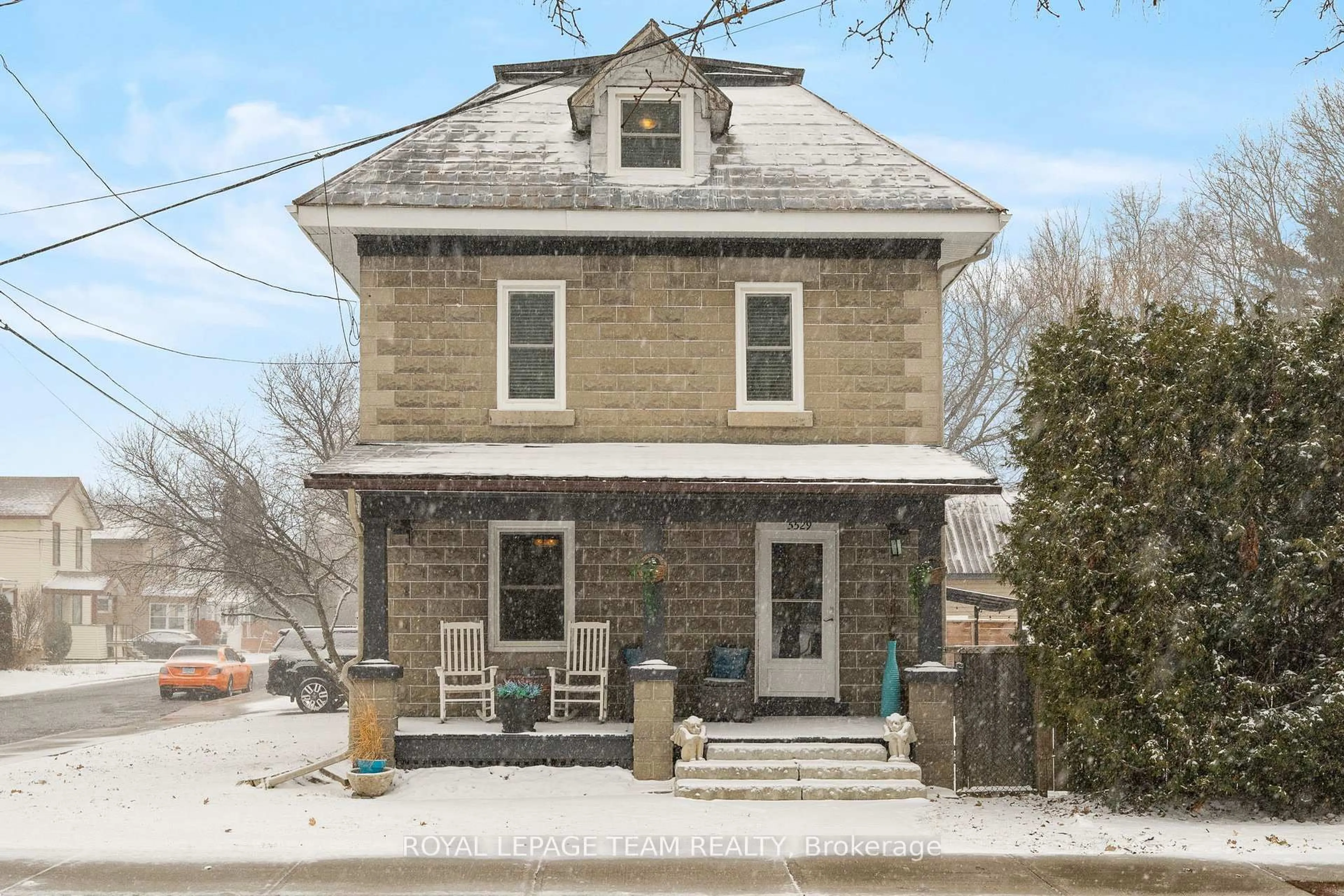Home with brick exterior material, street for 5529 Lion St, Osgoode Ontario K0A 2W0