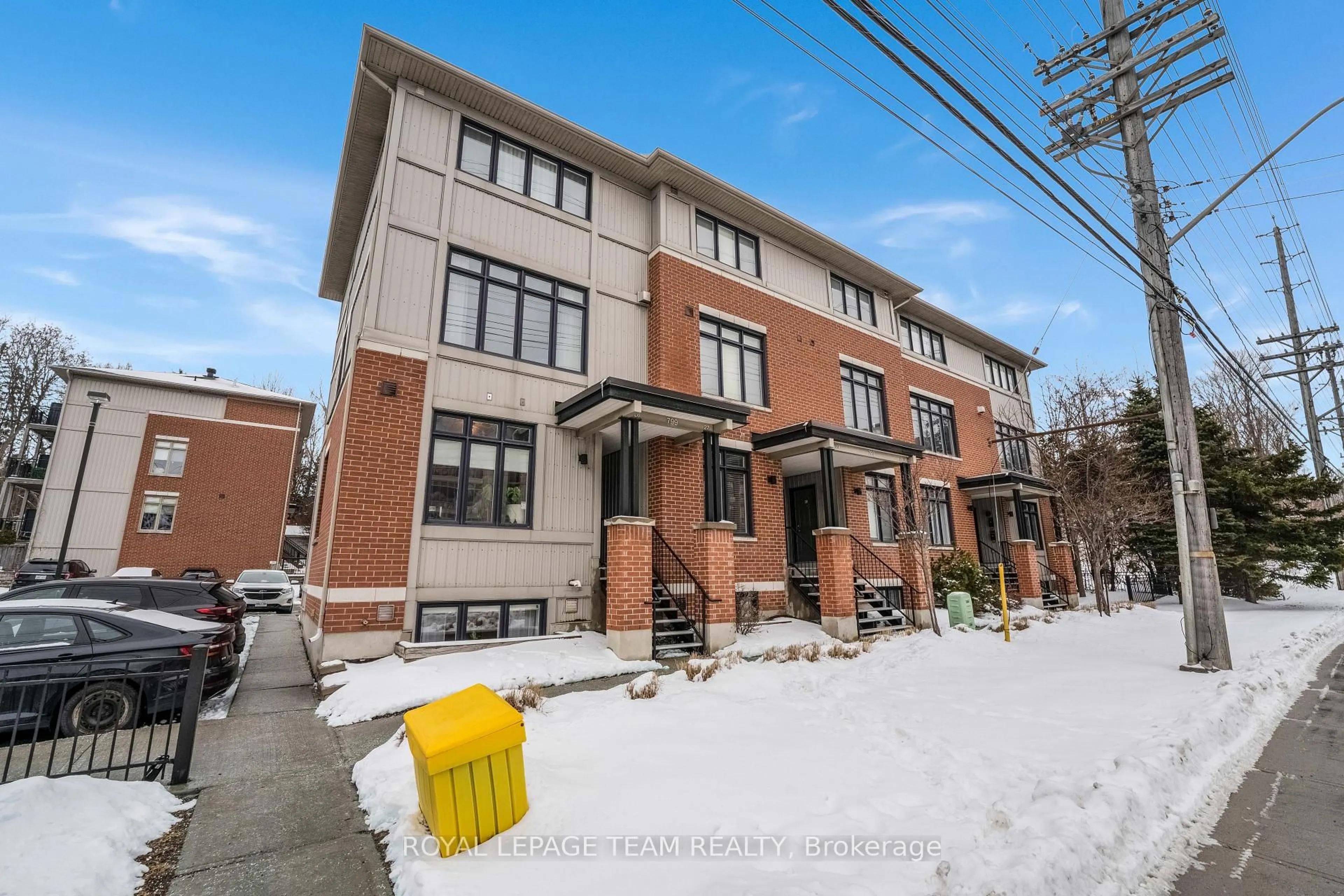 Home with brick exterior material, street for 799 Montreal Rd #26, Ottawa Ontario K1K 0S9