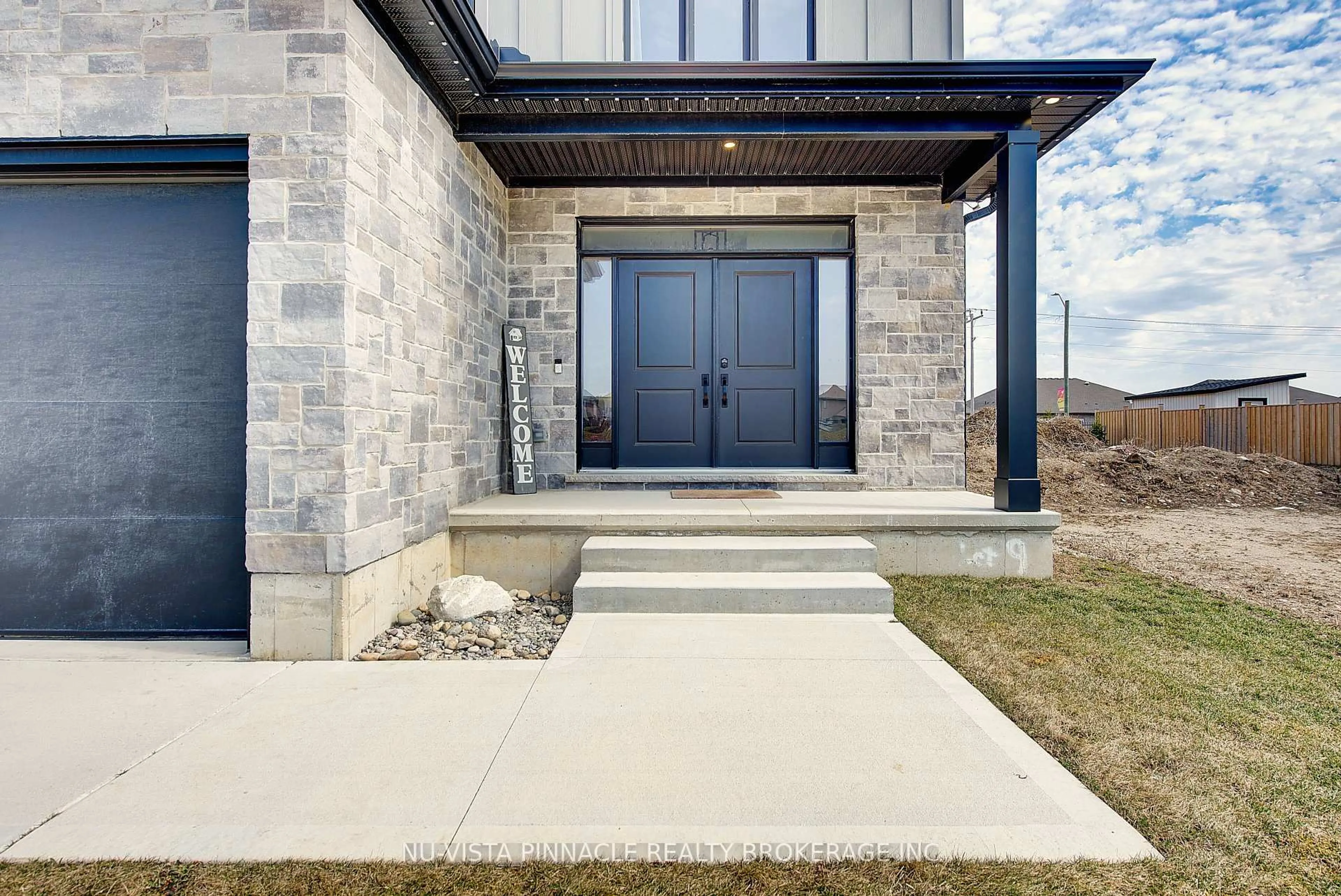 Indoor entryway for 24 Kelly Dr, Zorra Ontario N0M 2M0