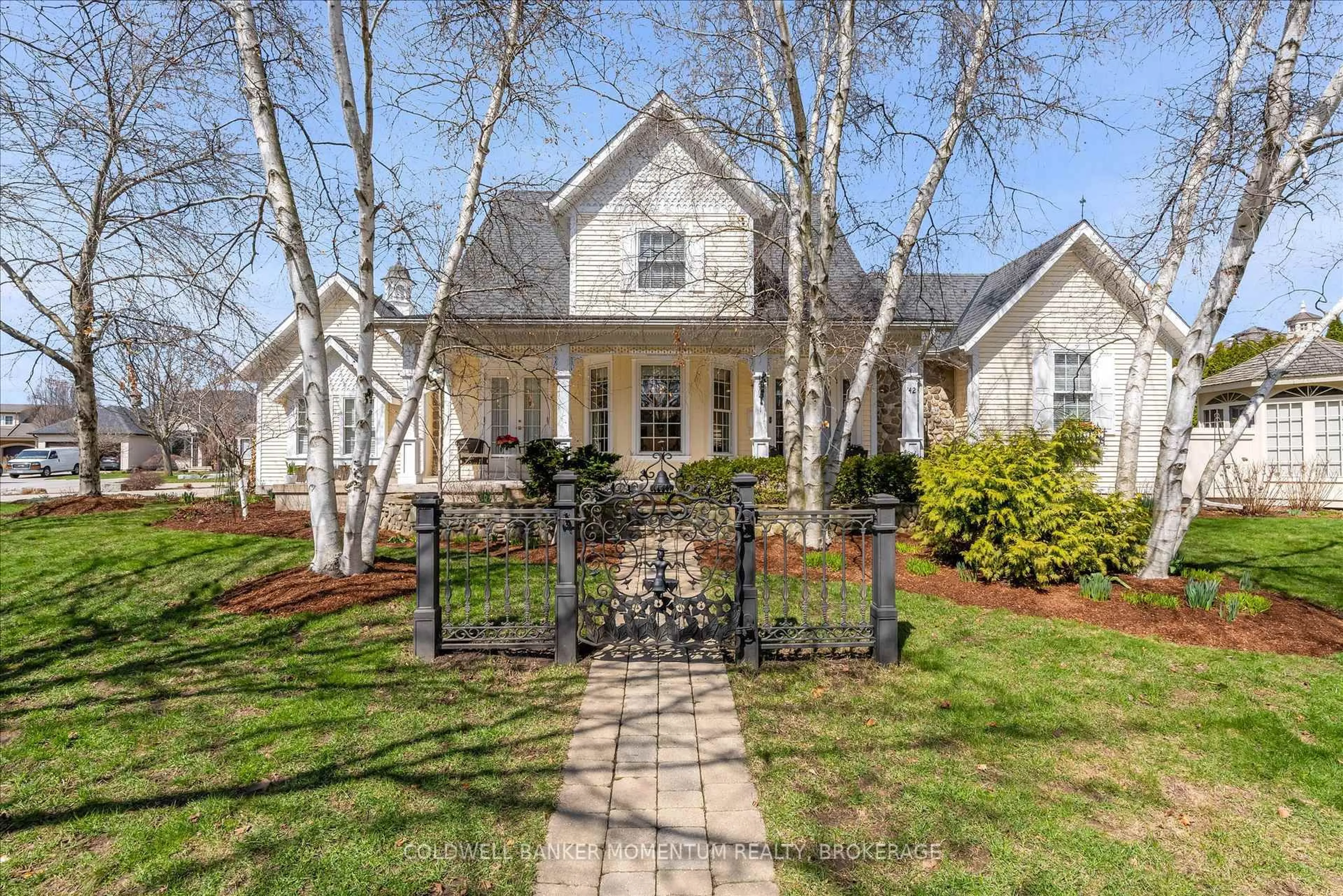 Unknown for 42 Sculler's Way, St. Catharines Ontario L2N 7T1