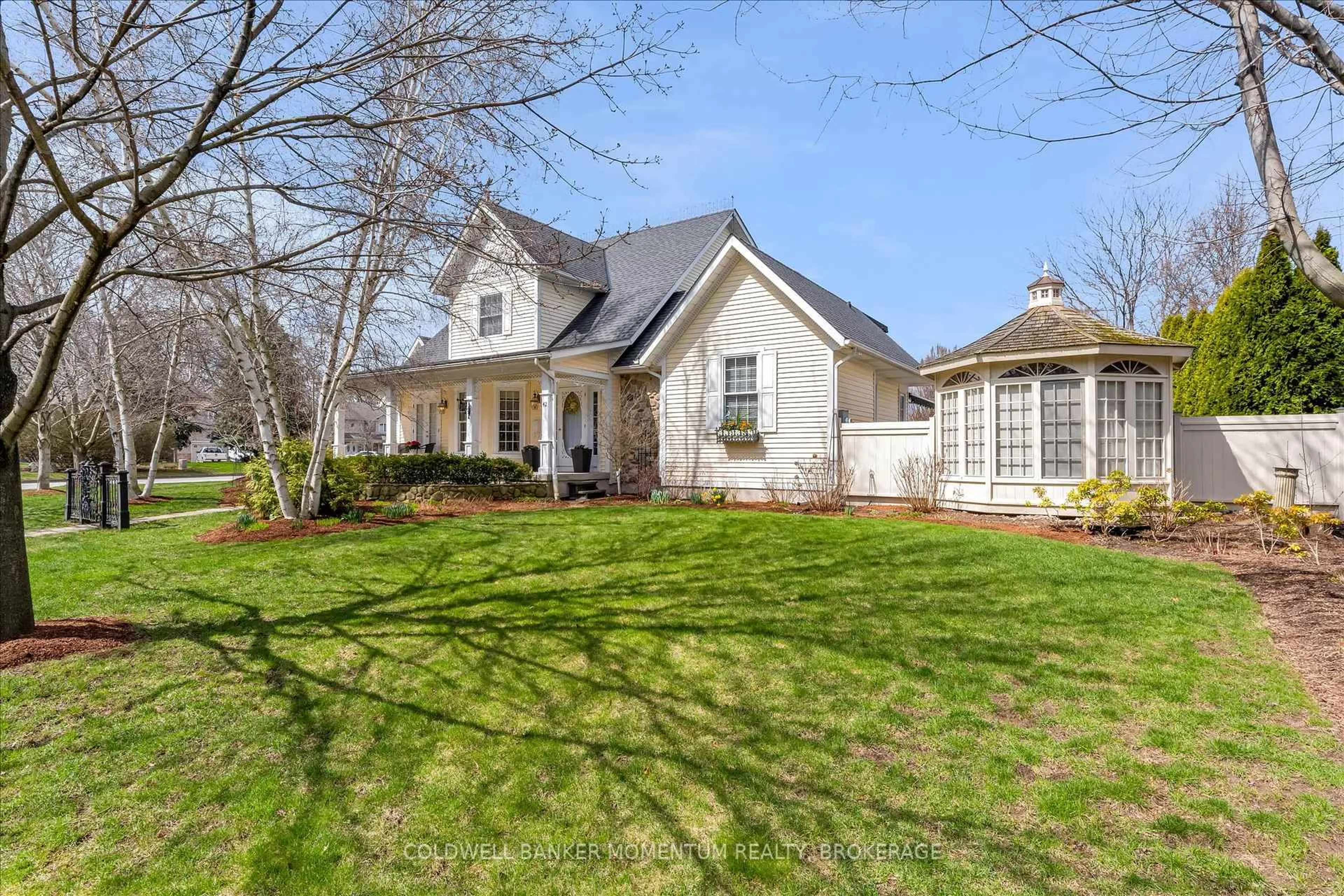 Unknown for 42 Sculler's Way, St. Catharines Ontario L2N 7T1