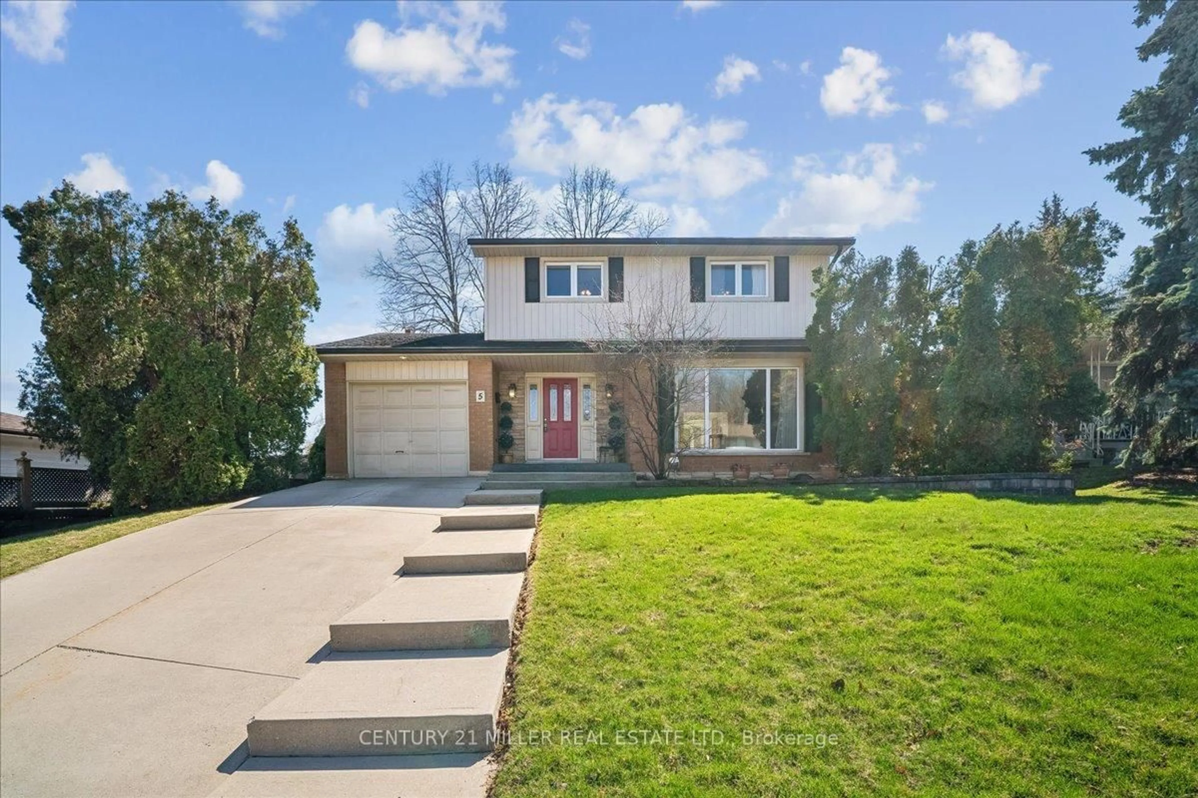 Unknown for 5 Cortina Cres, Hamilton Ontario L8K 4K3