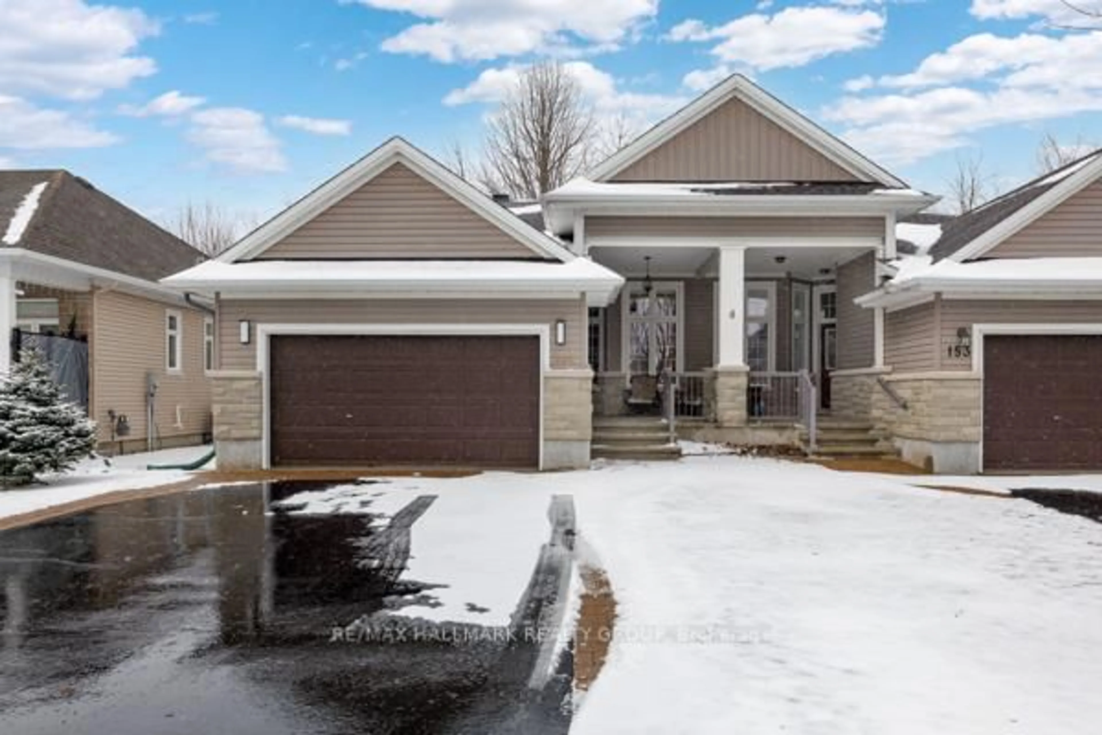 Home with vinyl exterior material, street for 155 Royal Landing Gate, North Grenville Ontario K0G 1J0