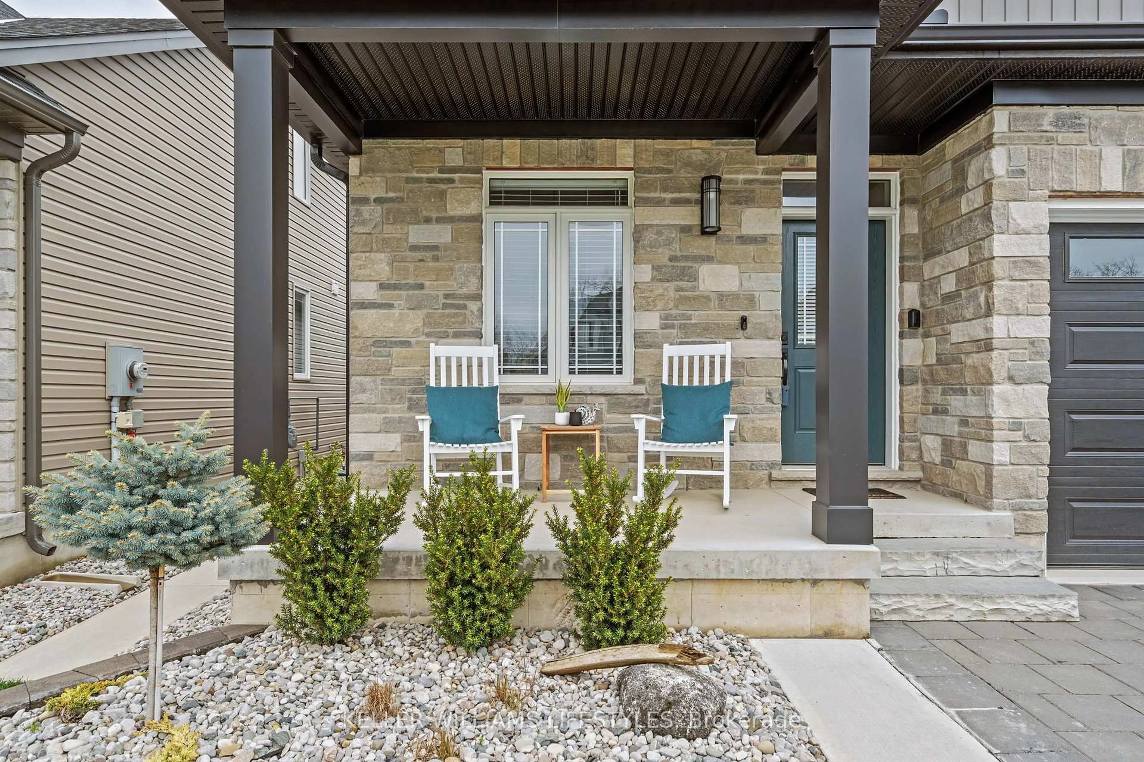 Patio, street for 24 Compass Tr, Central Elgin Ontario N5L 0B4