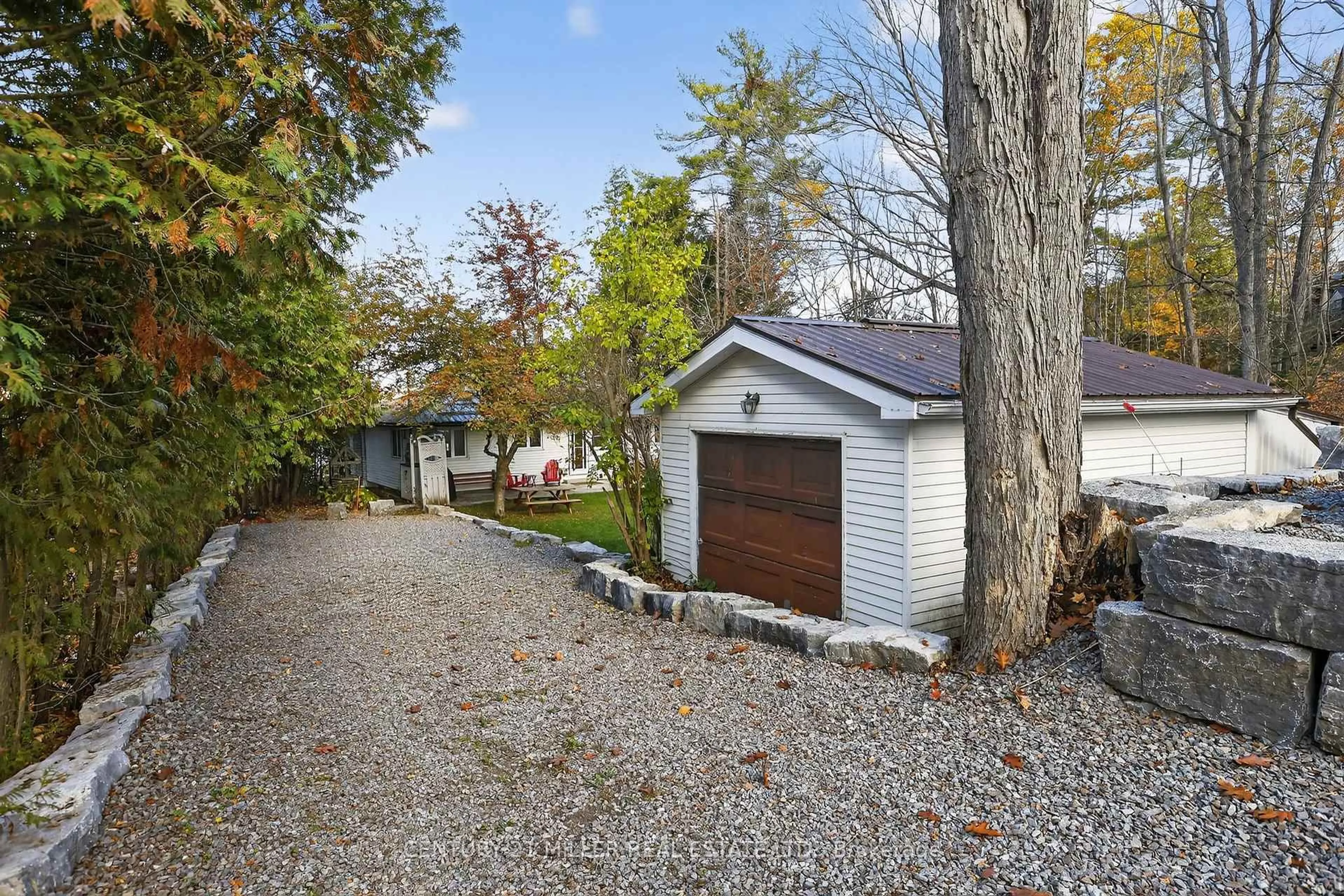 Unknown for 733 Marble Point Rd, Limoges Ontario K0K 2M0