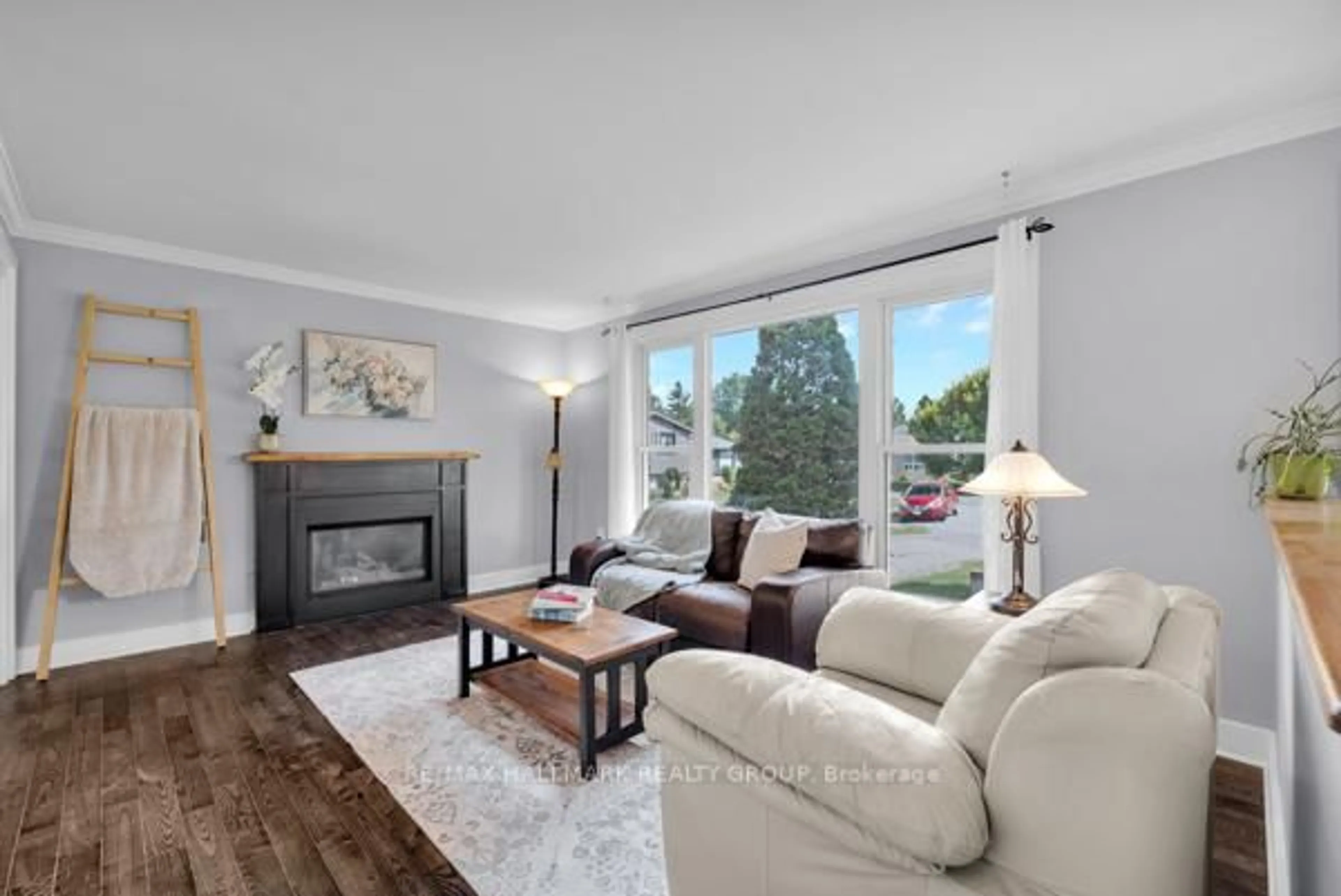 Living room with furniture, wood/laminate floor for 2 Armstrong Pl, North Dundas Ontario K0C 1H0