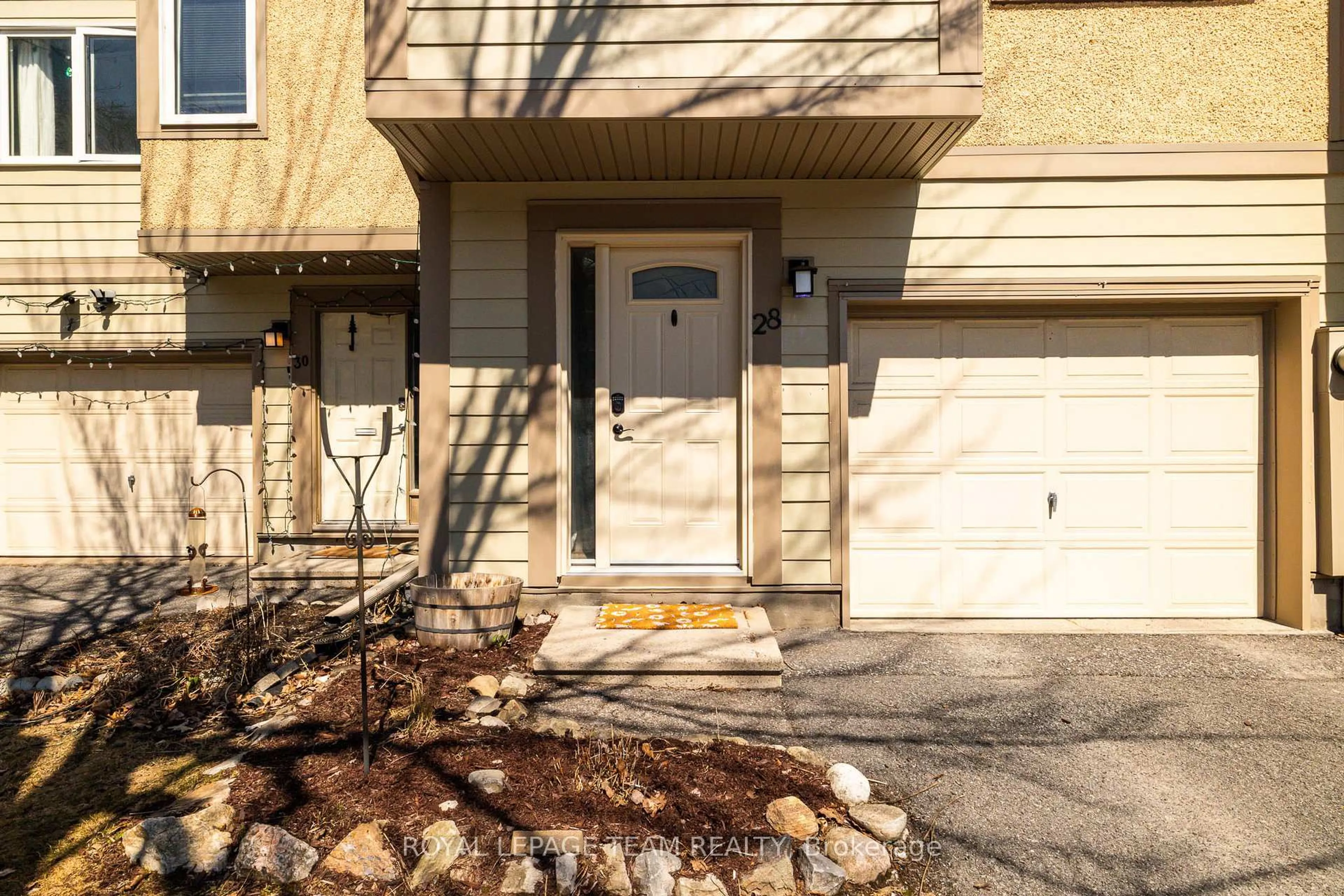 Unknown for 28 Peary Way #28, Ottawa Ontario K2L 1Z8