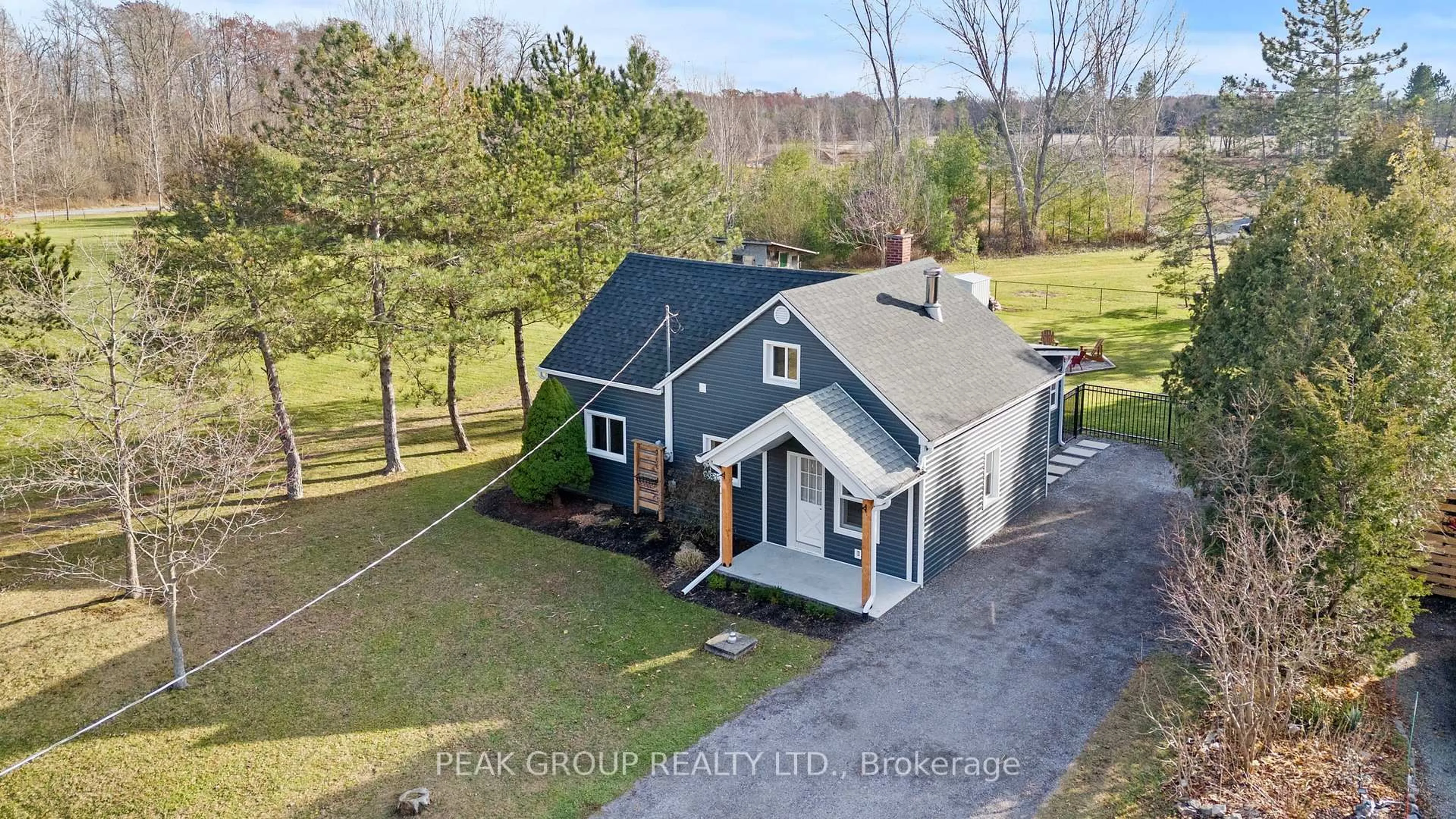 A pic from outside/outdoor area/front of a property/back of a property/a pic from drone, unknown for 200 Sumbler Rd, Pelham Ontario L0S 1C0