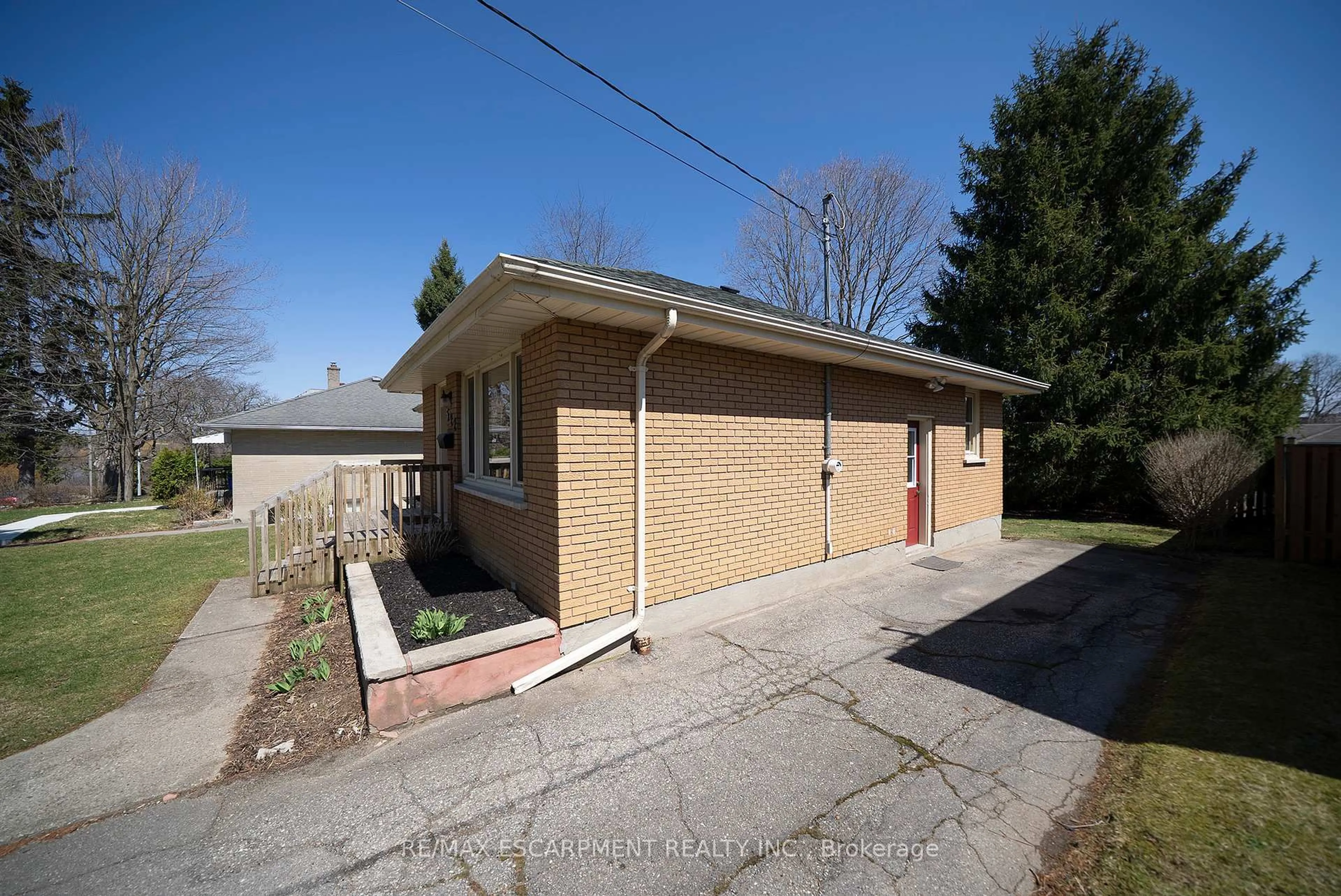 Home with brick exterior material, street for 522 Huron St, Woodstock Ontario N4S 7A7