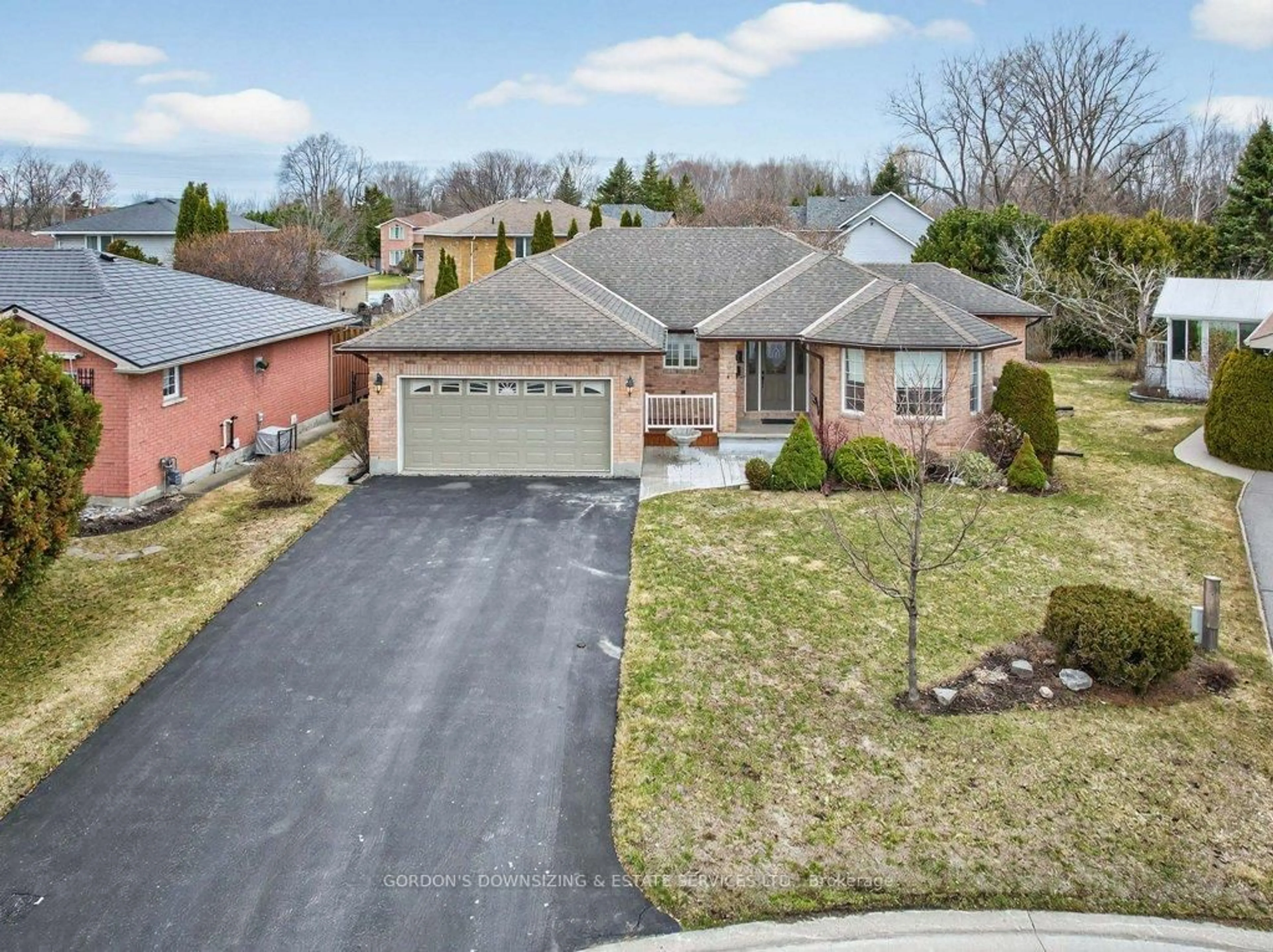 A pic from outside/outdoor area/front of a property/back of a property/a pic from drone, street for 6 Wilmot Crt, Belleville Ontario K8P 5H1