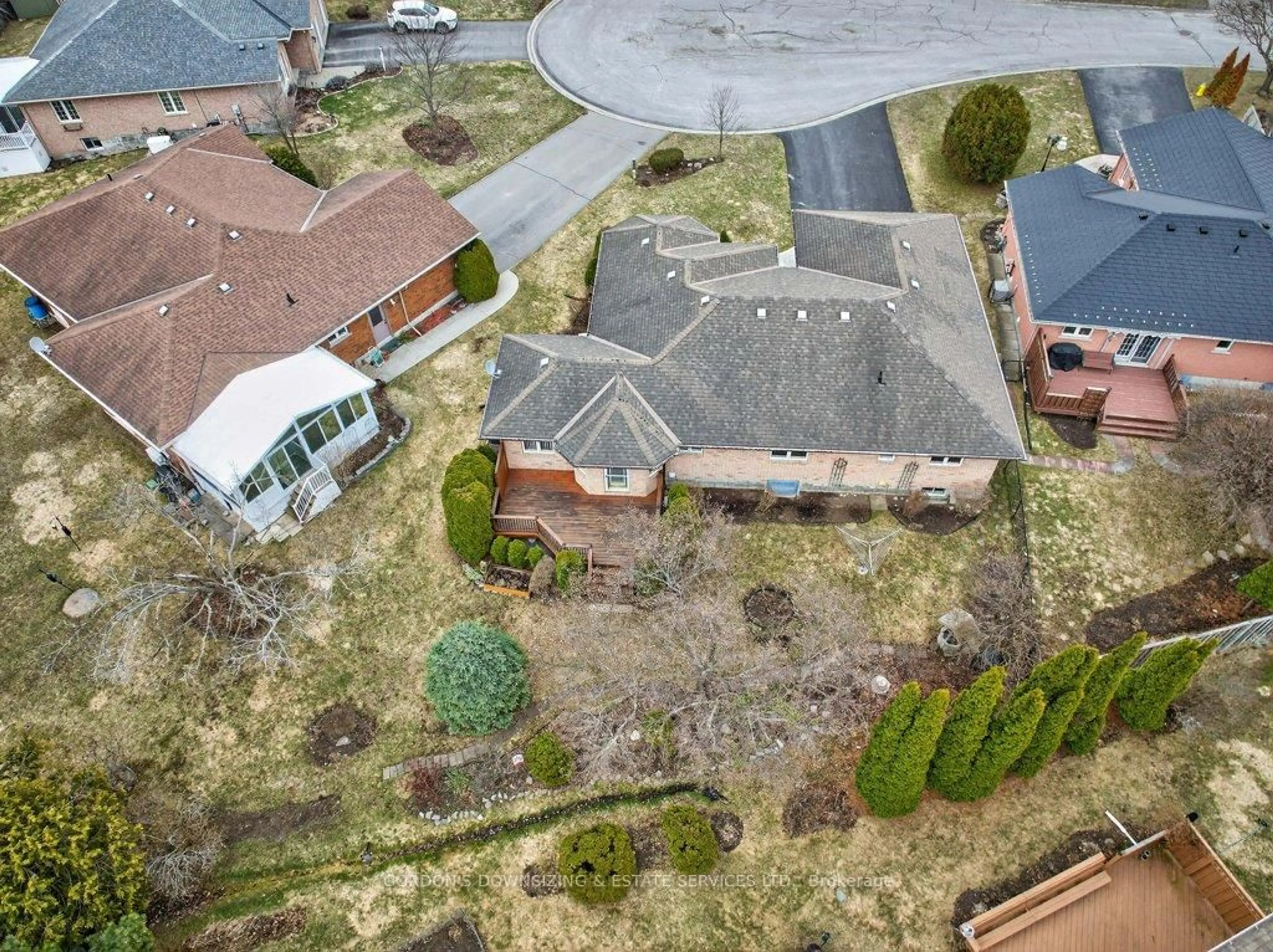 A pic from outside/outdoor area/front of a property/back of a property/a pic from drone, street for 6 Wilmot Crt, Belleville Ontario K8P 5H1