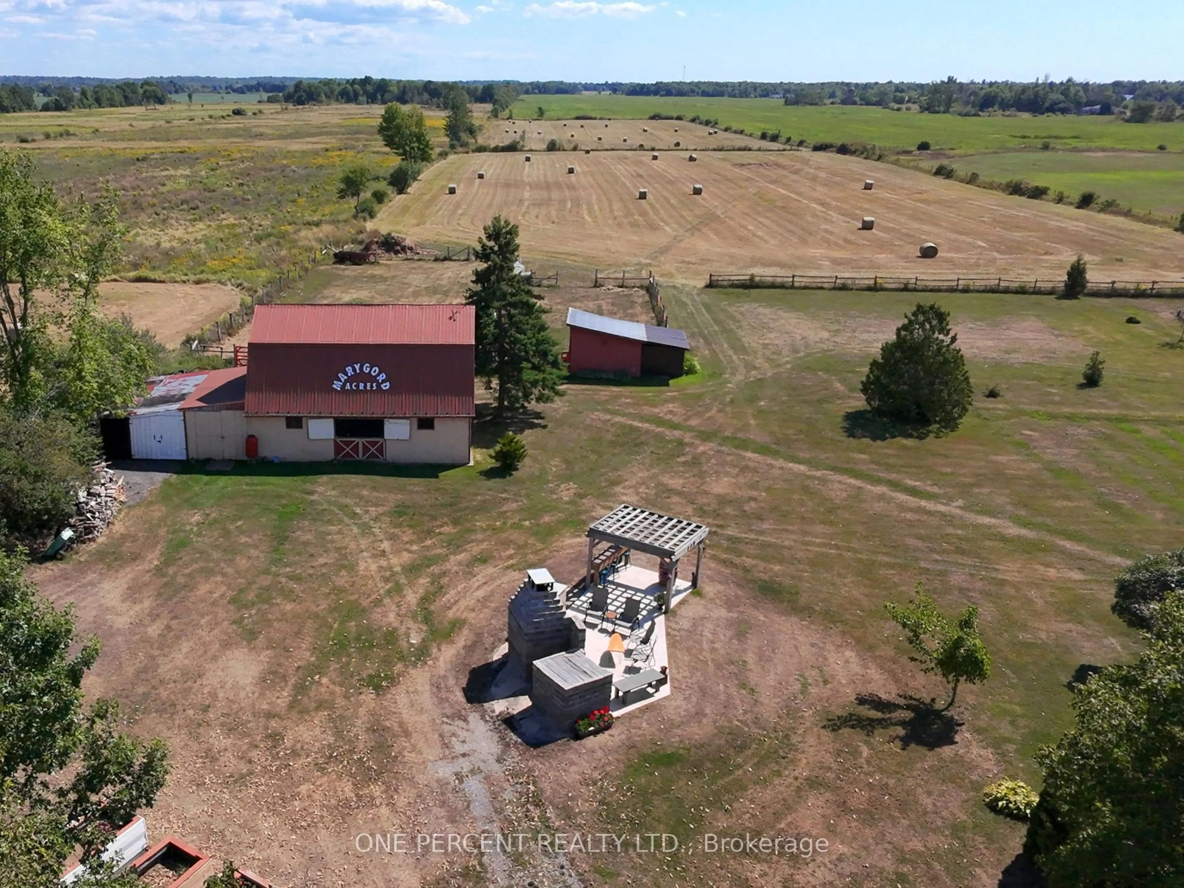A pic from outside/outdoor area/front of a property/back of a property/a pic from drone, building for 858 Eden Grove Rd, Front of Leeds & Seeleys Bay Ontario K0E 1L0