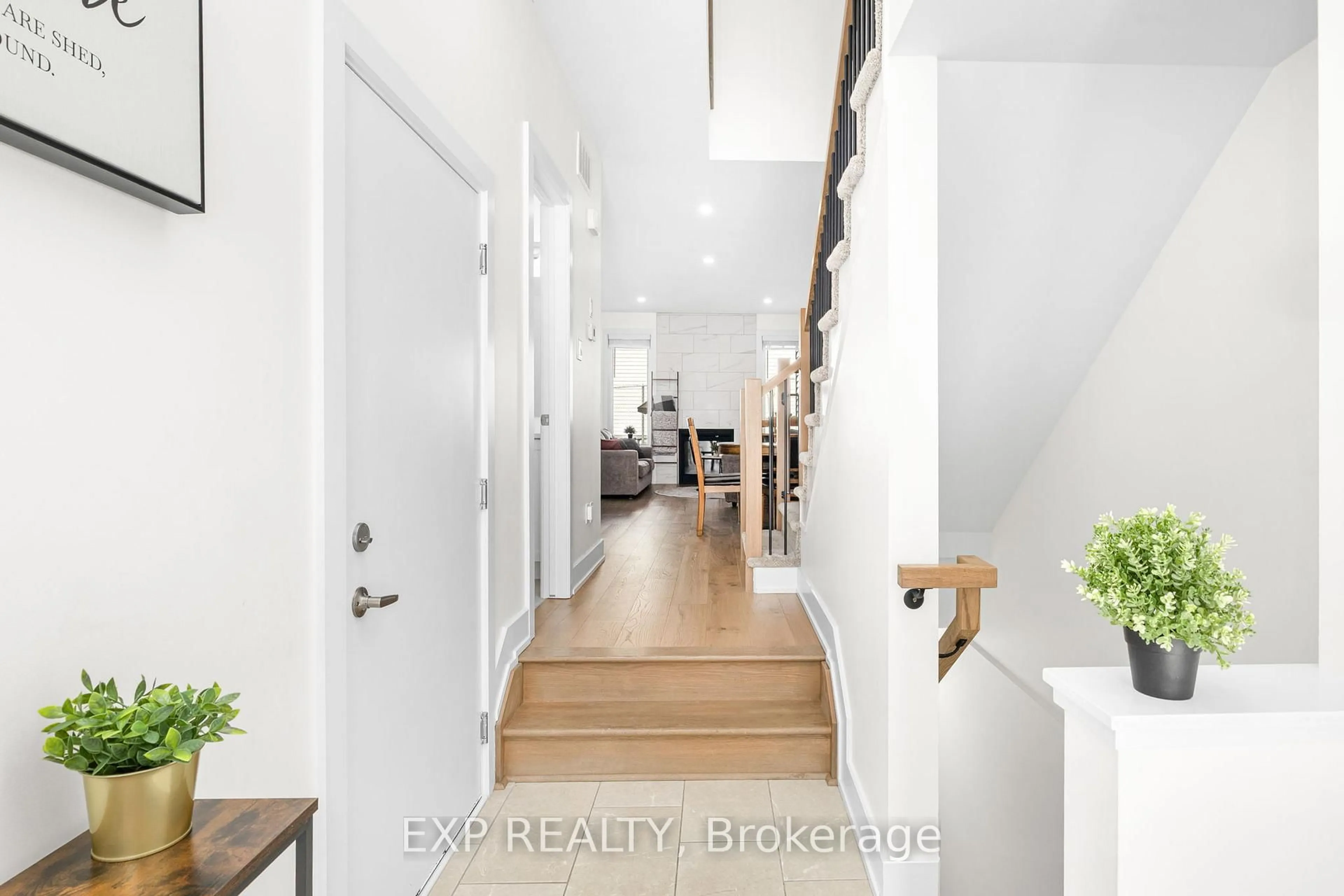 Indoor entryway for 85 O'Donovan Dr, Carleton Place Ontario K7C 0S2