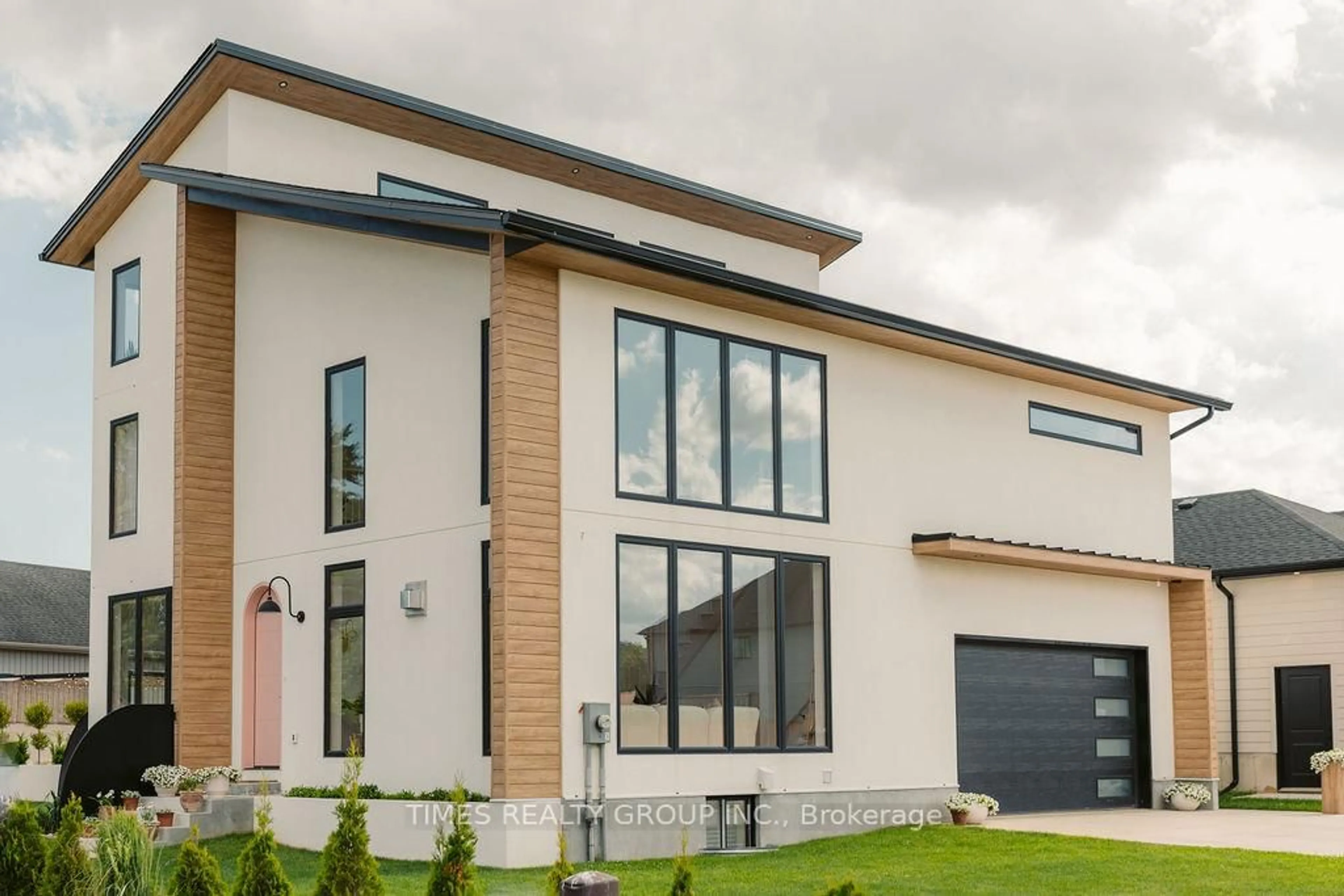 Home with brick exterior material, street for 24 William St, Tillsonburg Ontario N4G 1L8