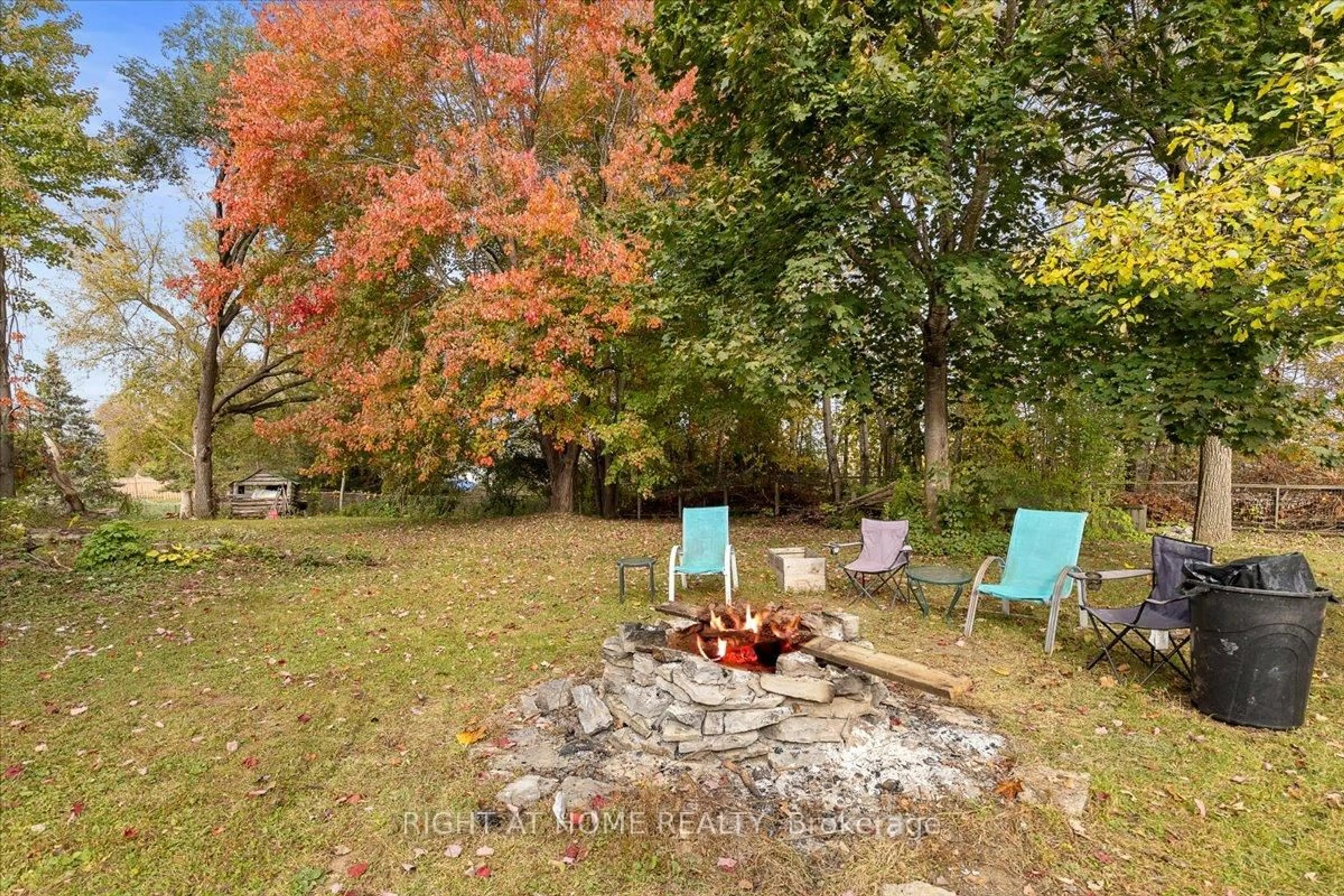 Patio, forest/trees view for 424 LAURIER St, Clarence-Rockland Ontario K4K 1E7