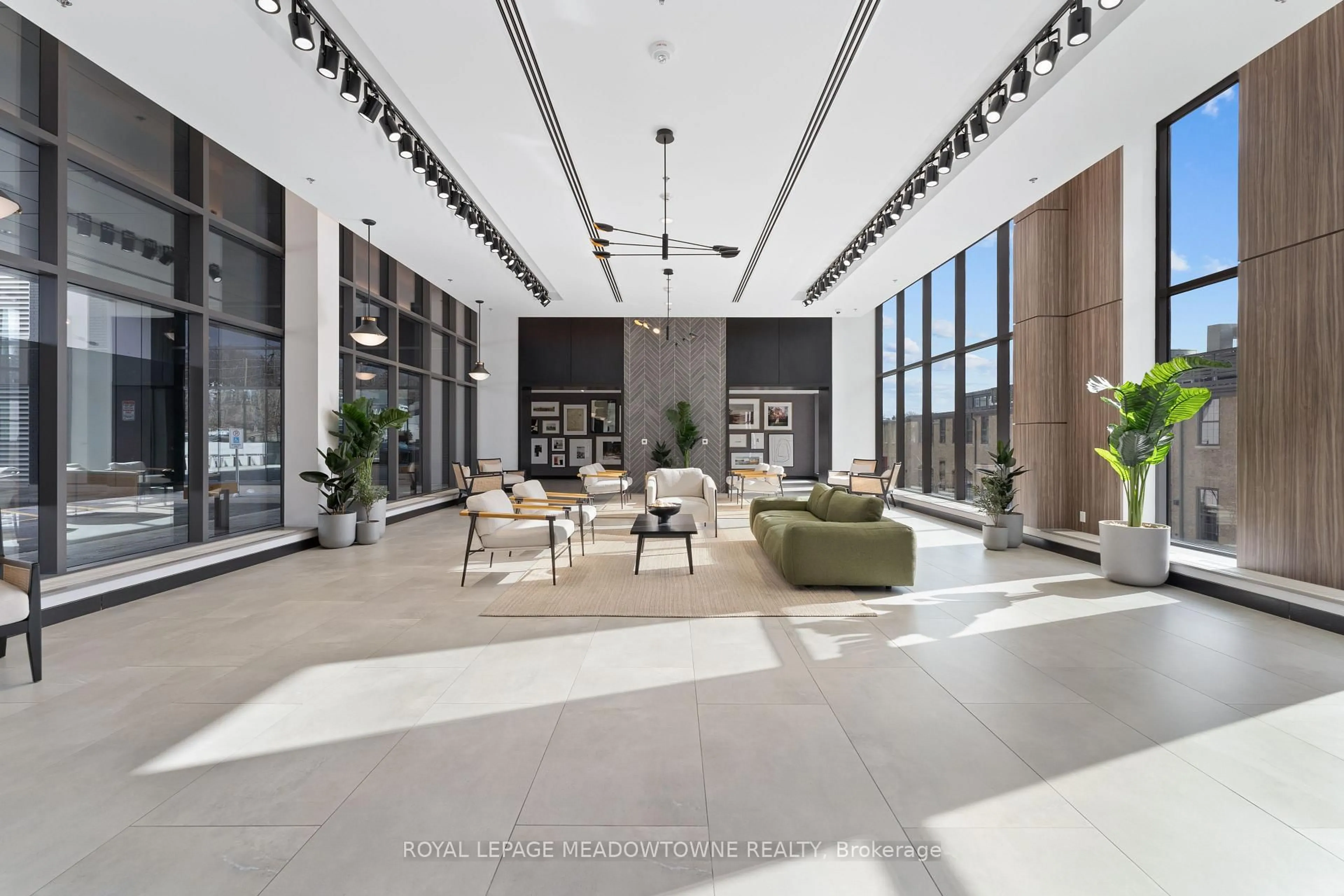 Lobby for 15 Glebe St #1304, Cambridge Ontario N1S 0C3