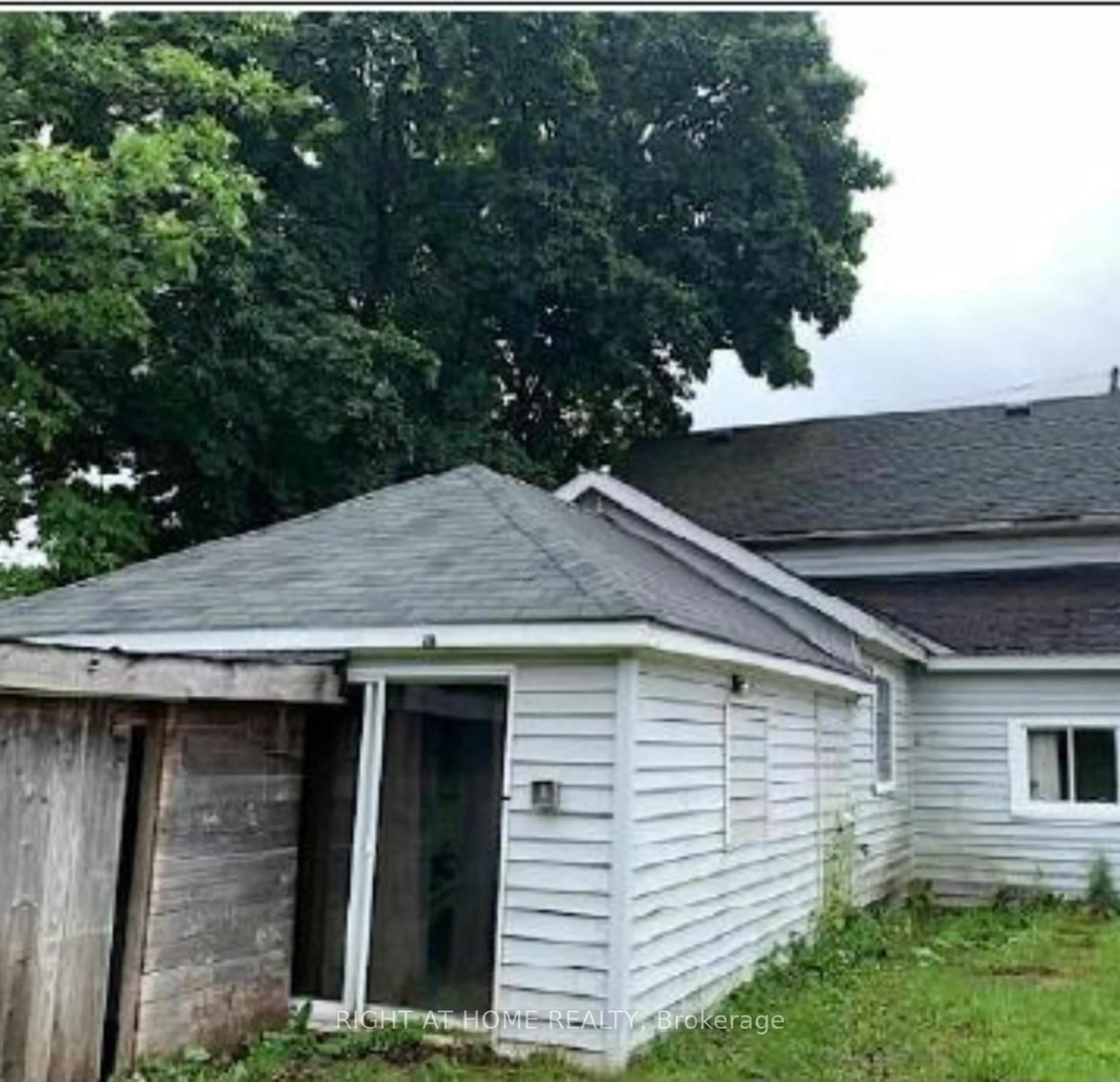 Shed for 136177 CONCESSION 8, Chatsworth Ontario N0H 1K0