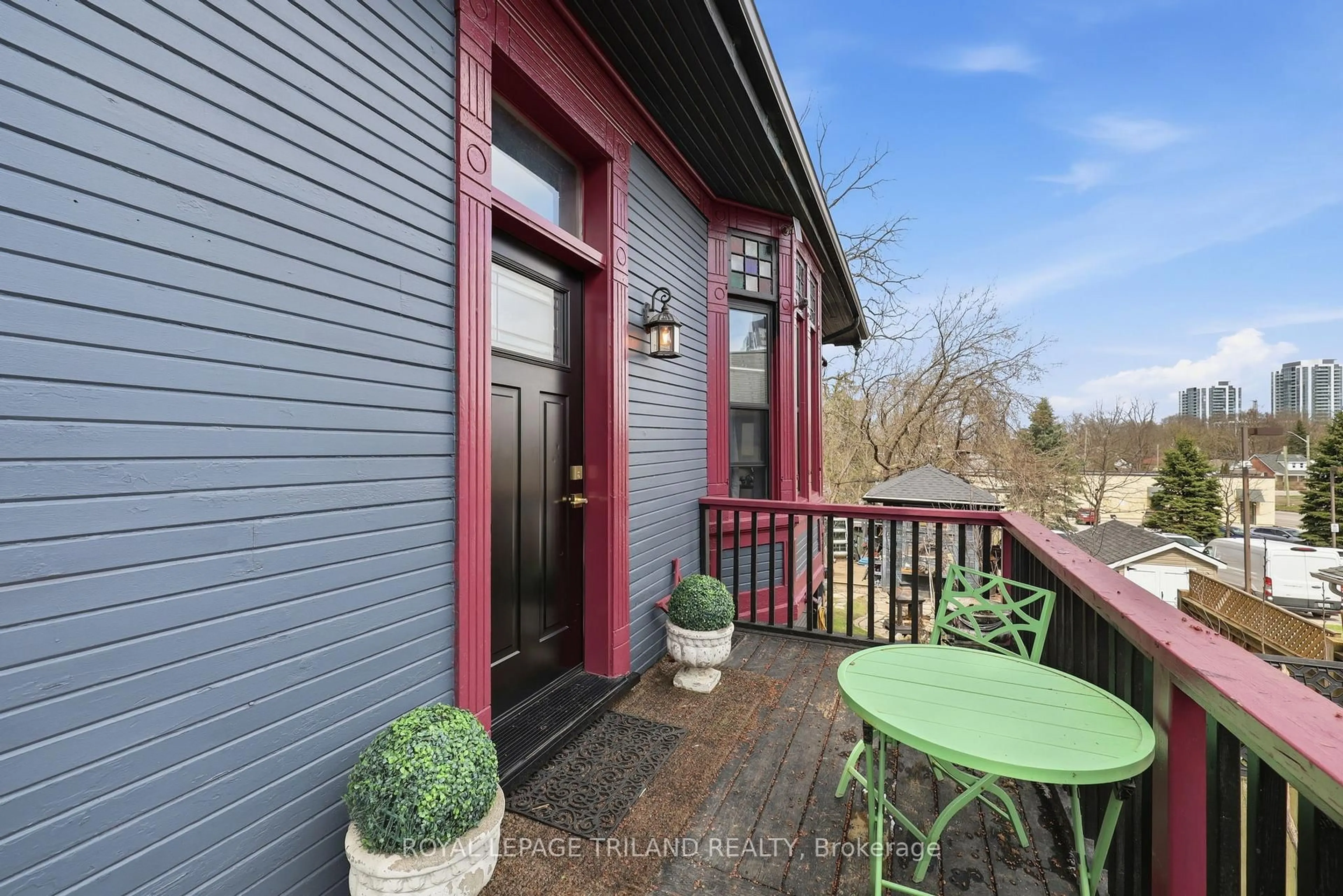 Patio, street for 108 McClary Ave, London South Ontario N6C 1P8