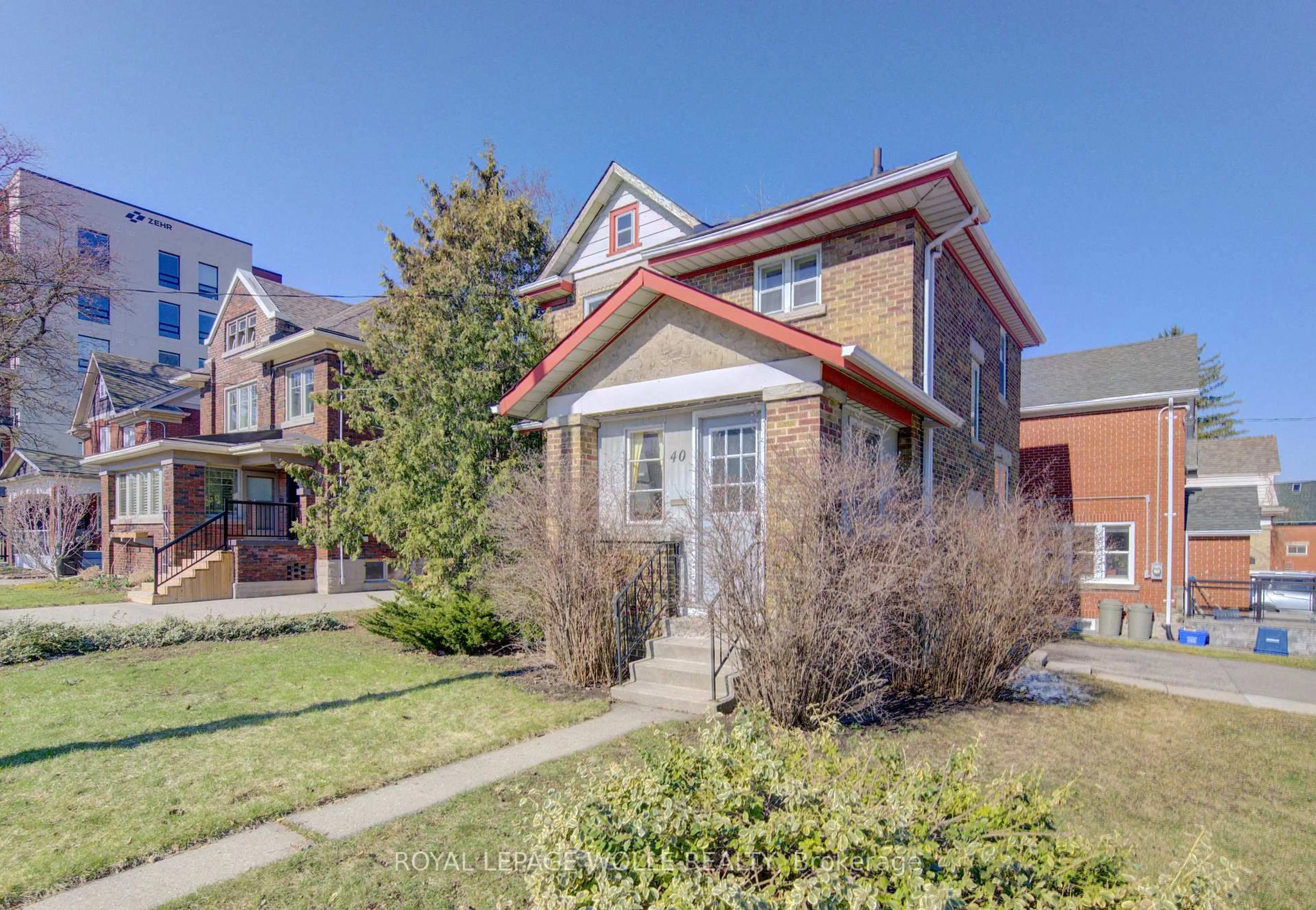 Home with brick exterior material, street for 40 Union St, Waterloo Ontario N2J 1B7