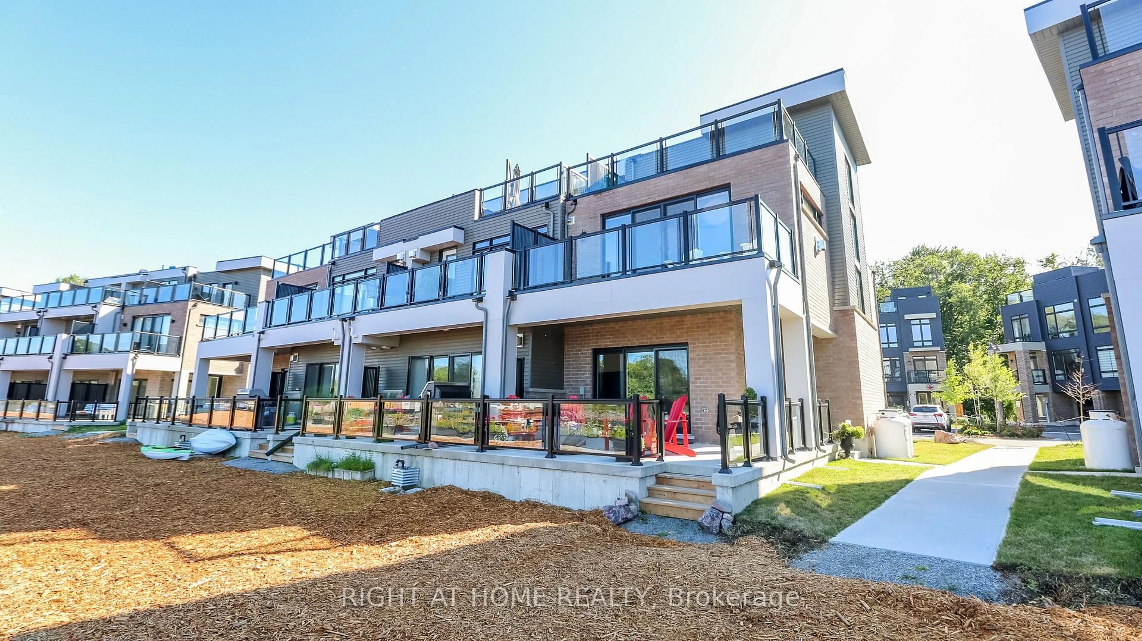 Unknown for 100 Marina Village Dr, Georgian Bay Ontario L0K 1S0