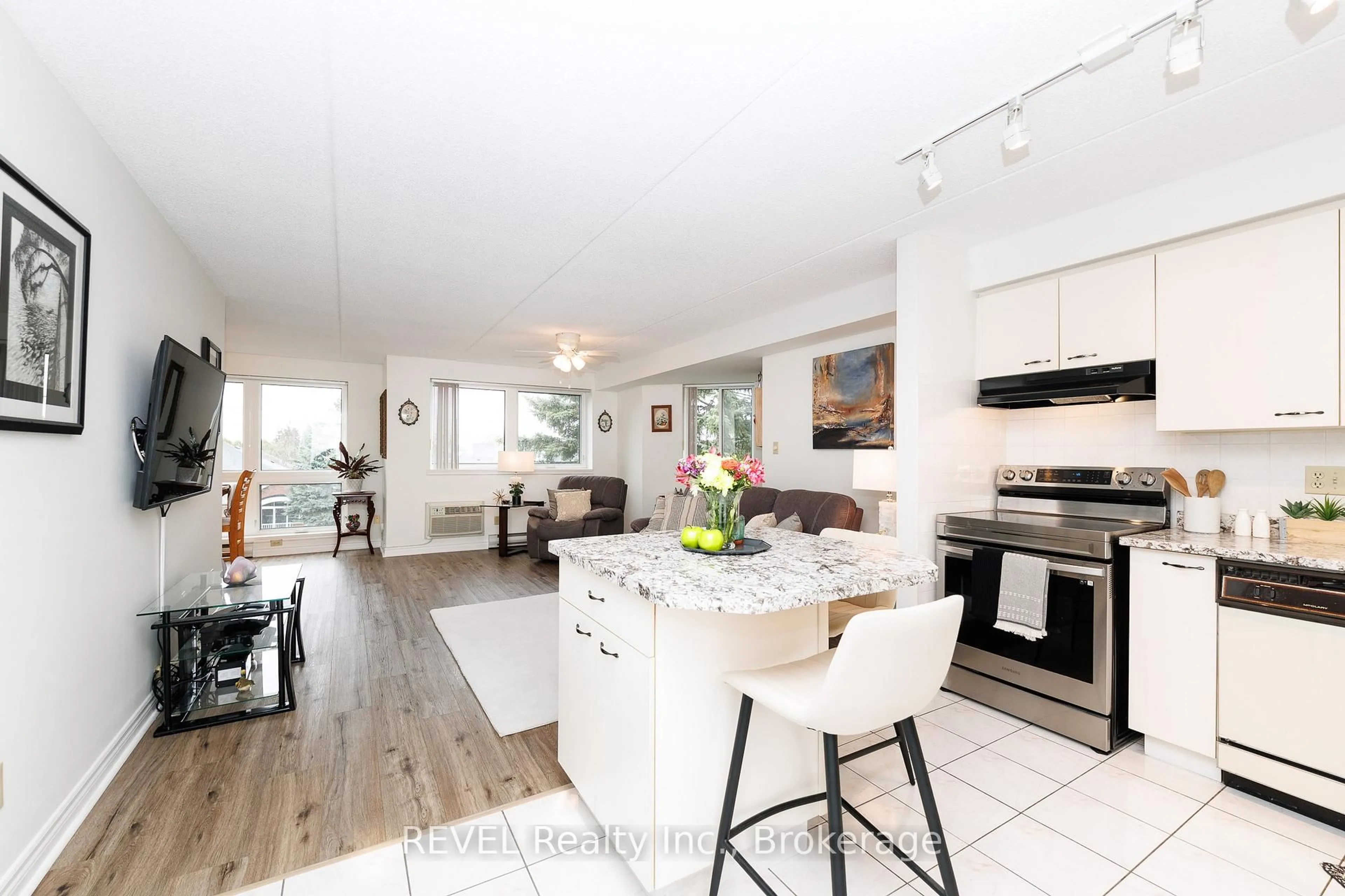 Open concept kitchen, unknown for 3364 Montrose Rd #301, Niagara Falls Ontario L2E 6S4