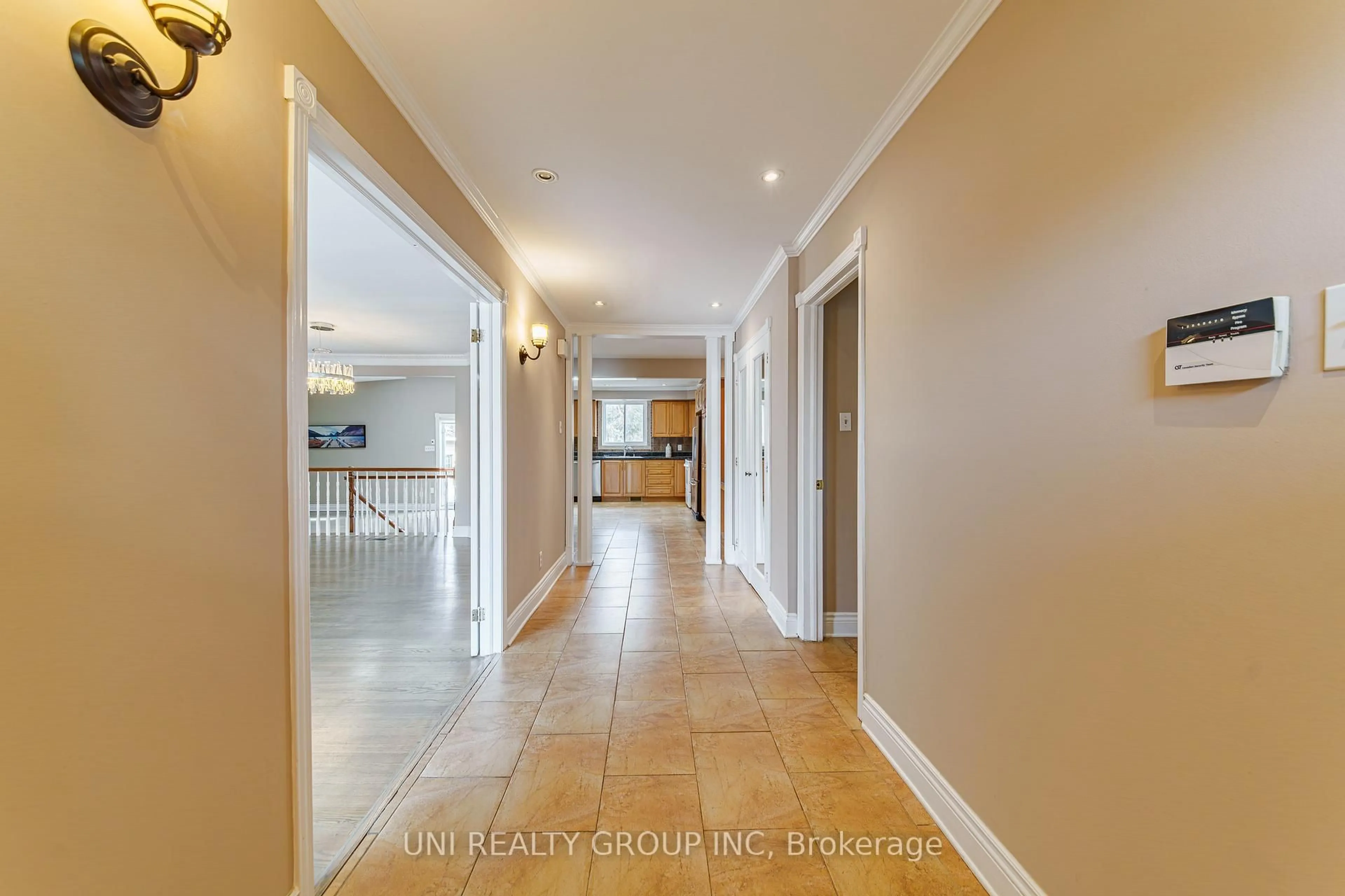 Indoor entryway for 17 FOREST PARK Ave, Ottawa Ontario K2E 5A2