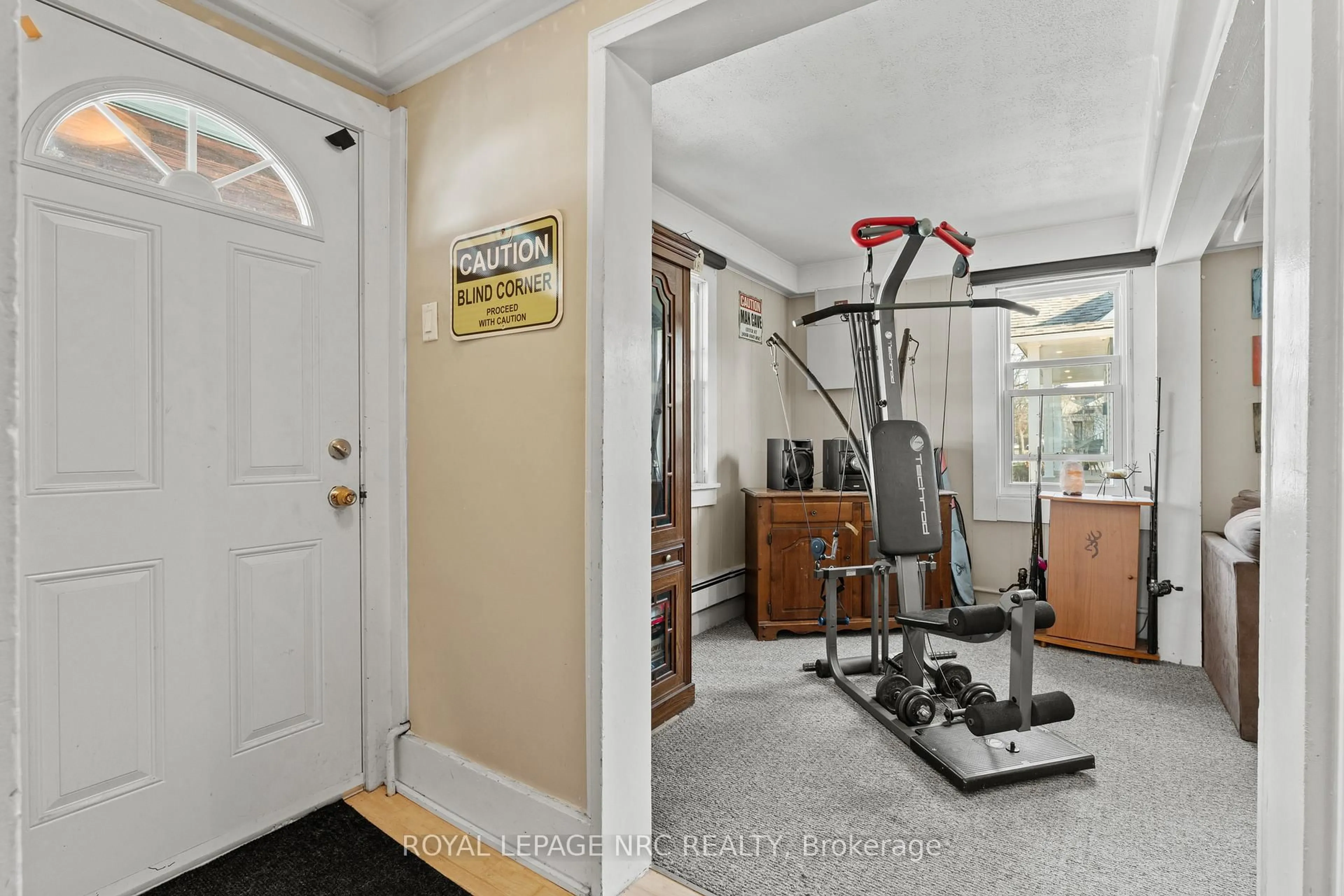 Gym or fitness room for 42 Leeper St, St. Catharines Ontario L2S 2N2
