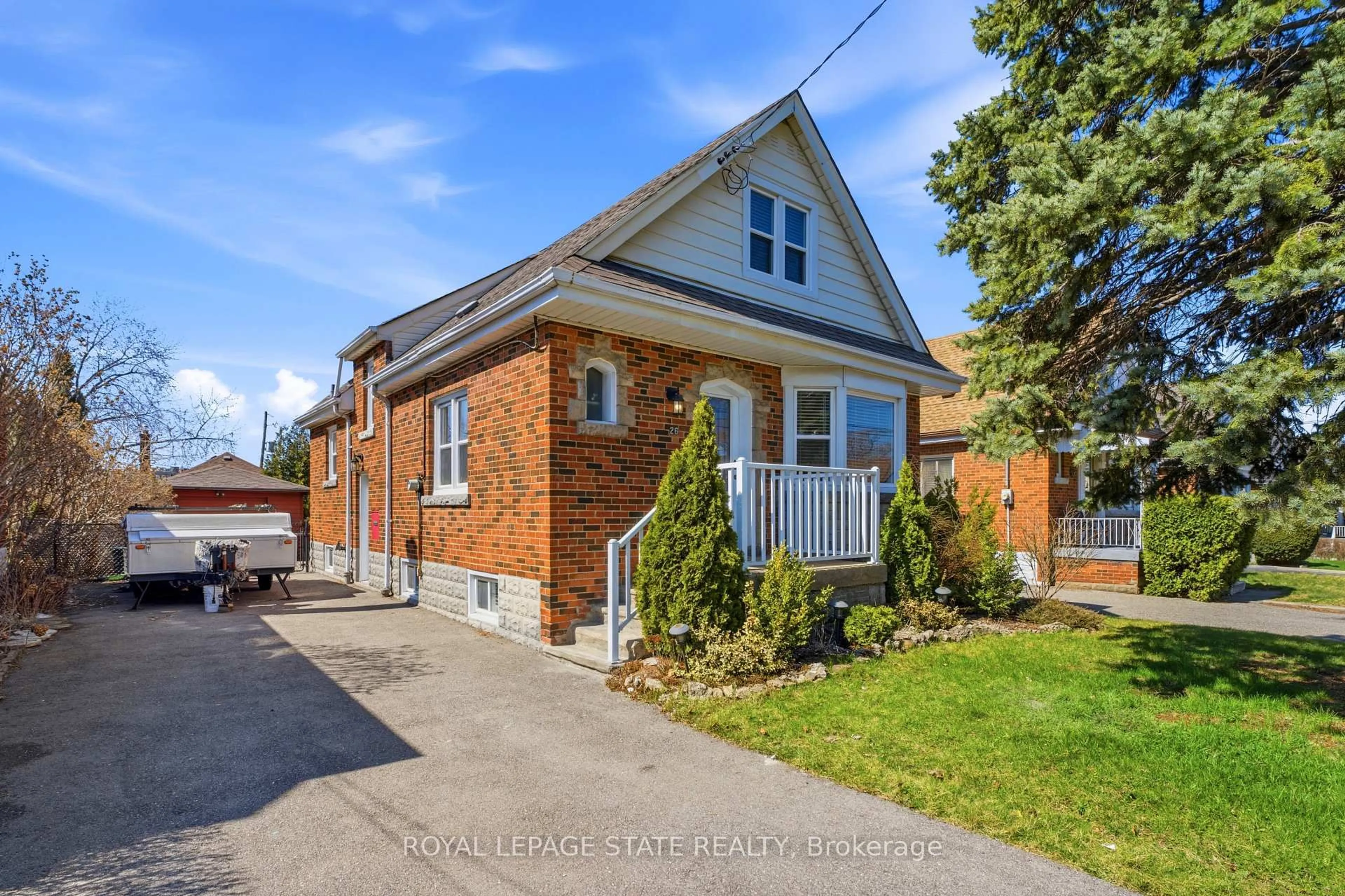 Home with brick exterior material, street for 26 Isabel Ave, Hamilton Ontario L8H 1A9