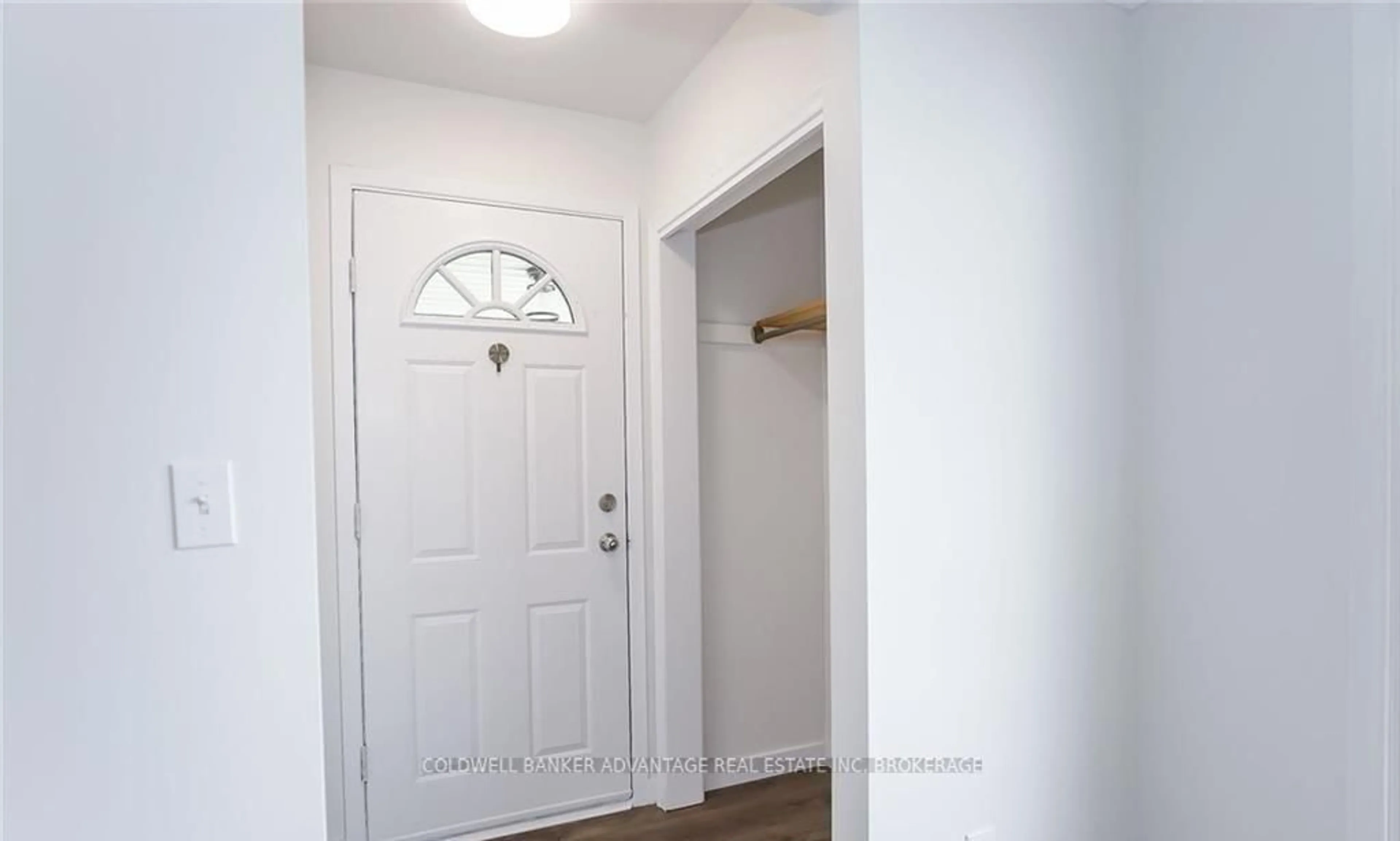 Indoor entryway for 55 Kent St, St. Catharines Ontario L2S 1H4