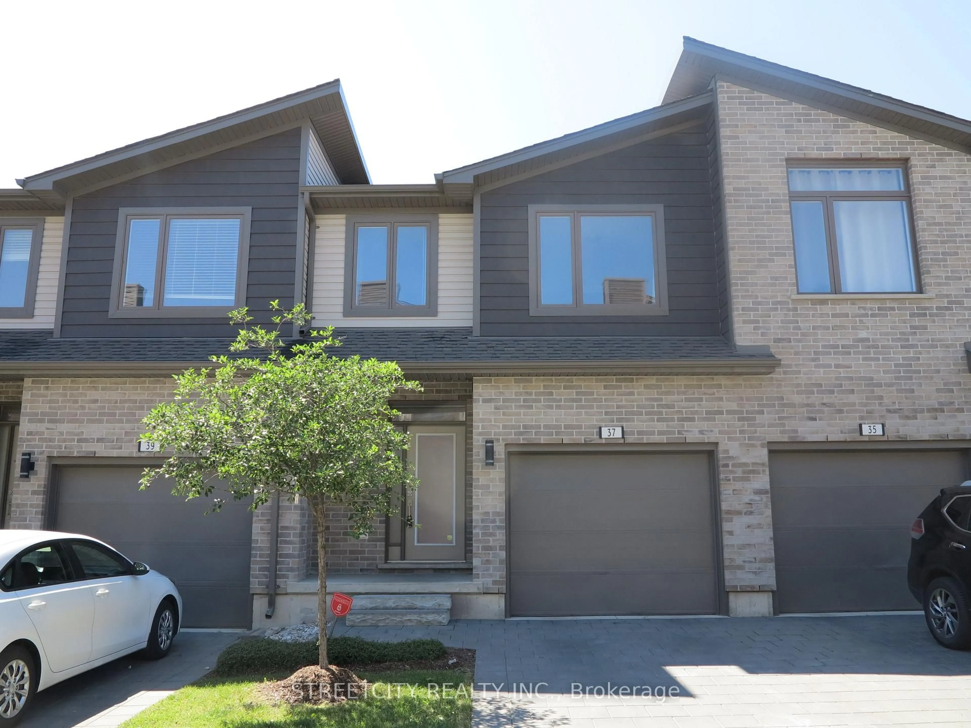 Home with brick exterior material, street for 1960 Dalmagarry Rd #37, London North Ontario N6G 0T8
