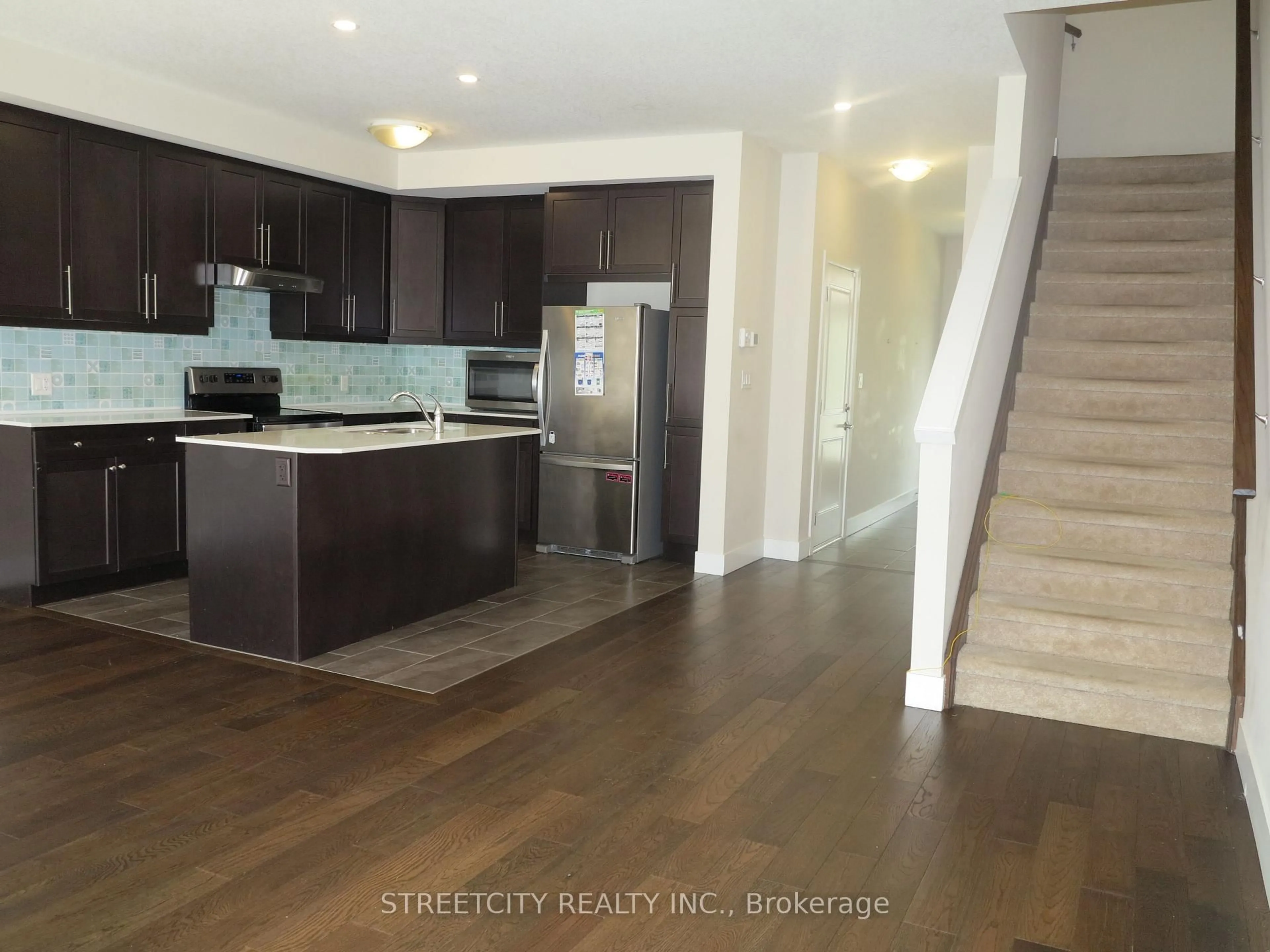 Open concept kitchen, unknown for 1960 Dalmagarry Rd #37, London North Ontario N6G 0T8