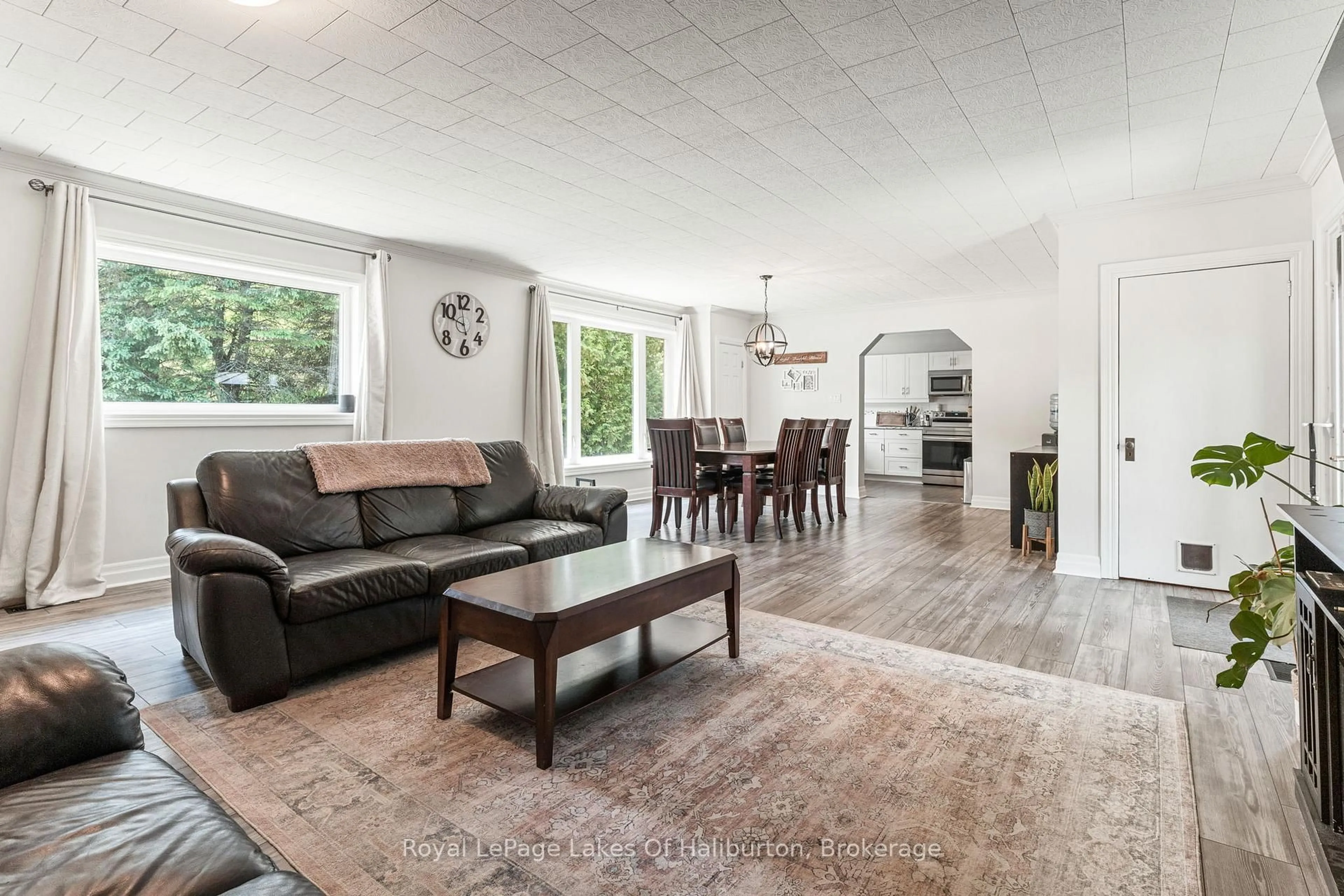 Living room with furniture, unknown for 3875 LOOP Rd, Dysart et al Ontario K0L 1X0