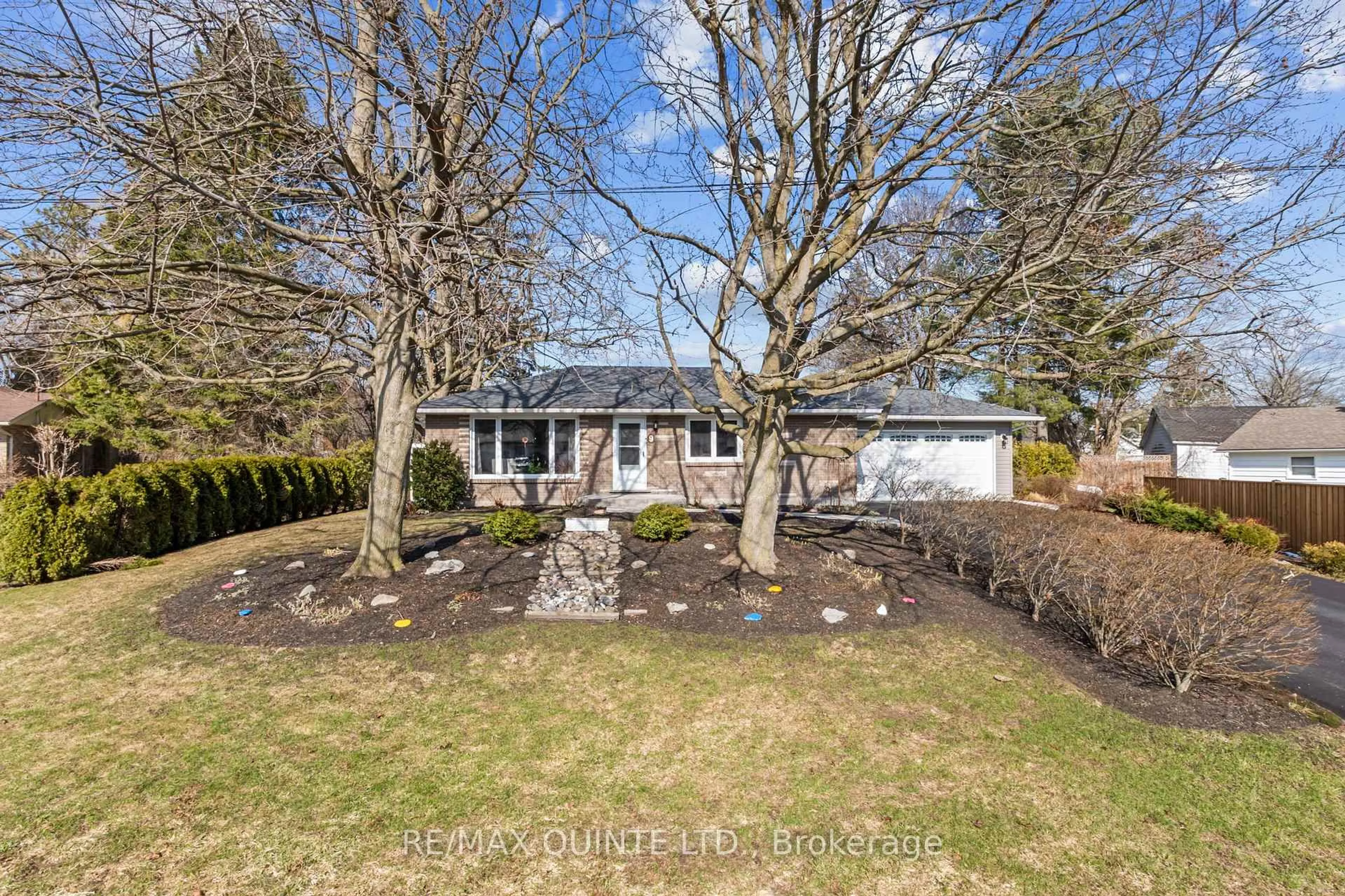 A pic from outside/outdoor area/front of a property/back of a property/a pic from drone, street for 9 Cheer Dr, Brighton Ontario K0K 1H0