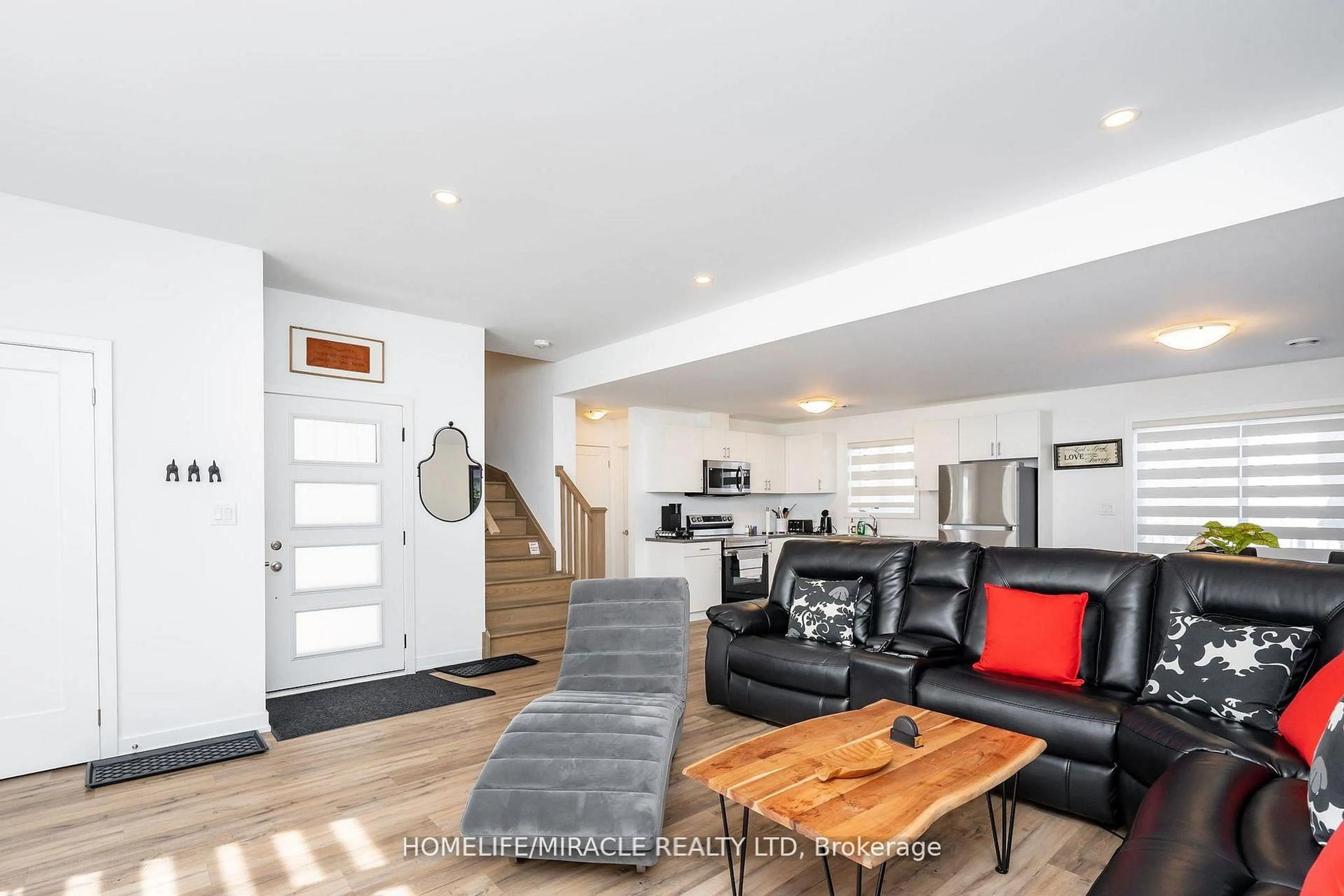 Unknown for 4263 Fourth Ave #825, Niagara Falls Ontario L2E 0C2