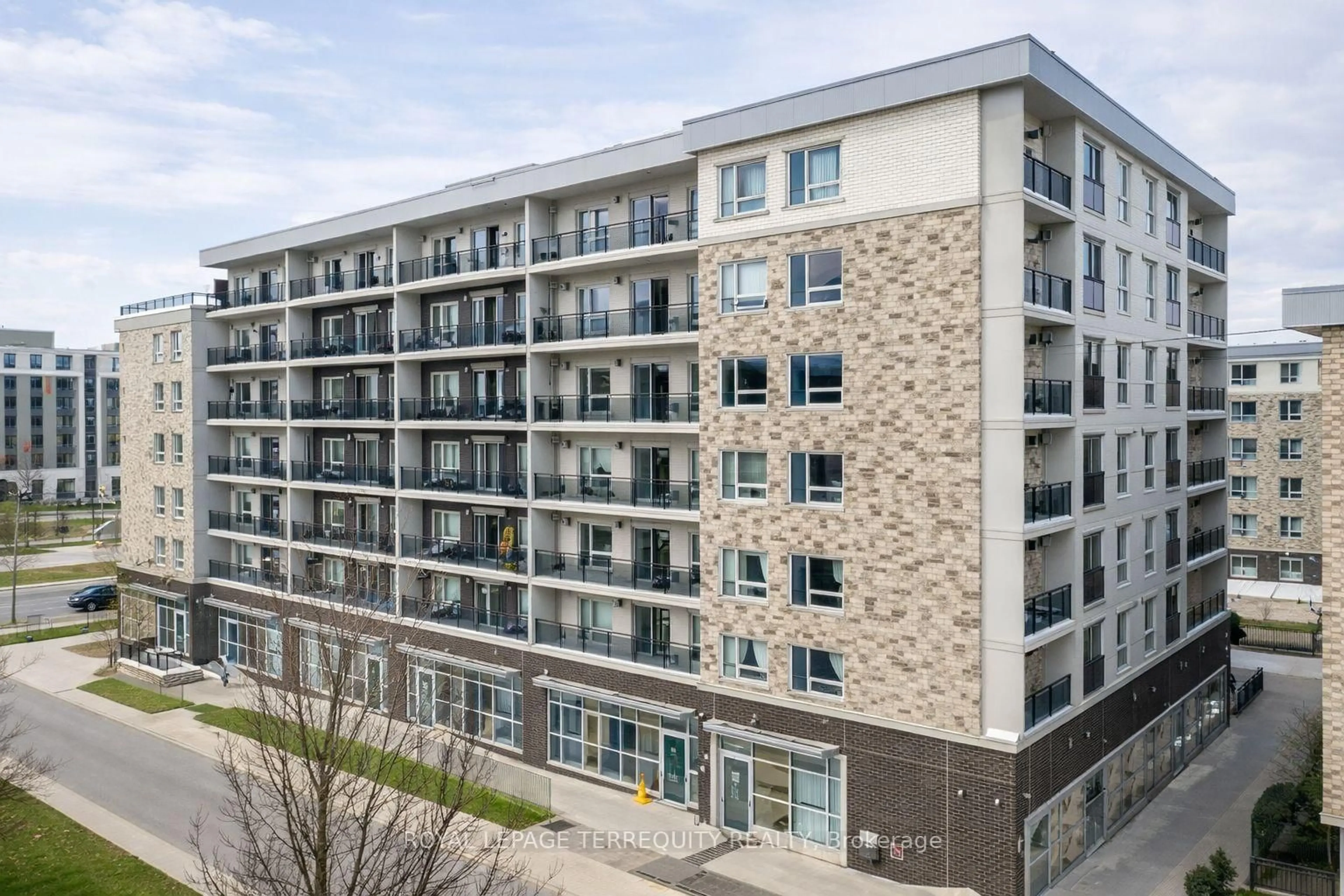 A pic from outside/outdoor area/front of a property/back of a property/a pic from drone, building for 275 Larch St #F106, Waterloo Ontario N2L 0J5