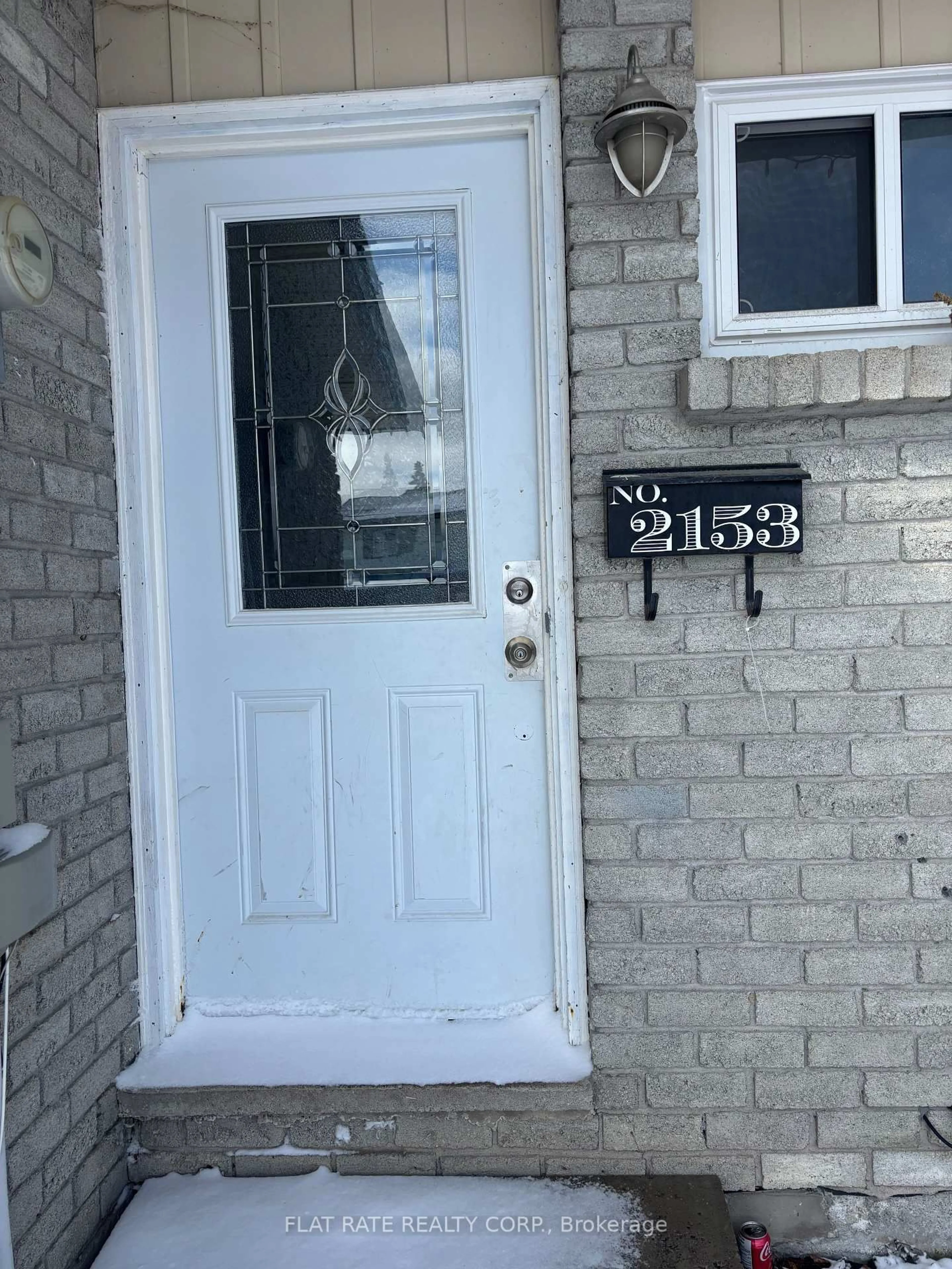 Indoor entryway for 2153 Walker Ave, Peterborough Ontario K9L 1T6