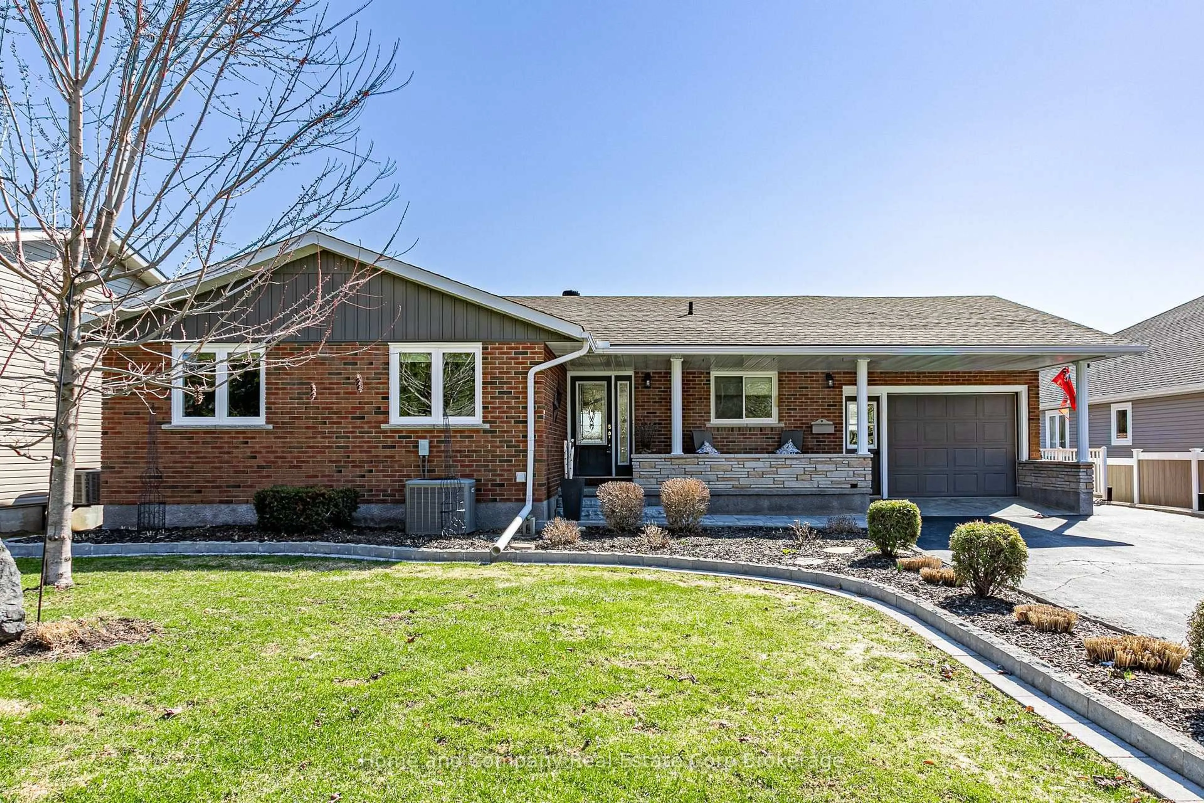 Home with brick exterior material, street for 3981 James St, Perth East Ontario N0B 2P0