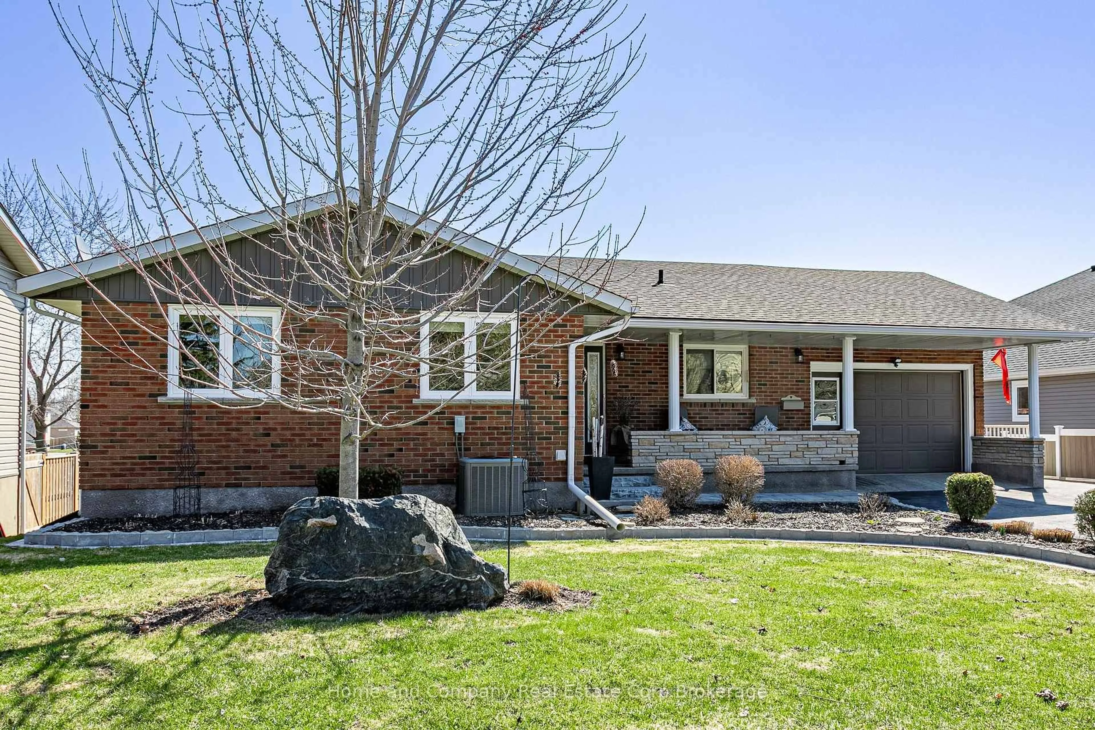 Home with brick exterior material, street for 3981 James St, Perth East Ontario N0B 2P0