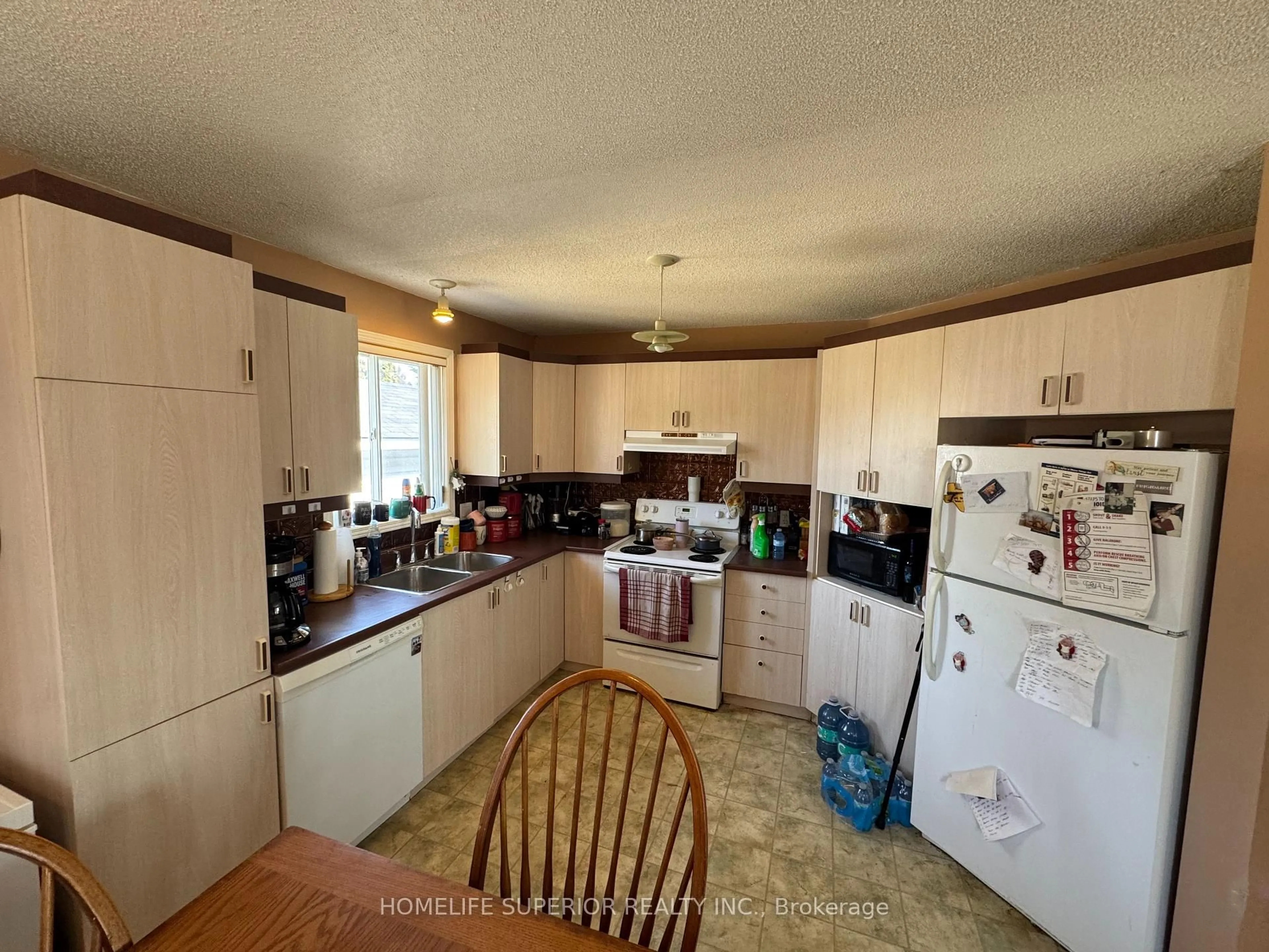 Standard kitchen, unknown for 5 Seymour St, Havelock-Belmont-Methuen Ontario K0K 1Z0