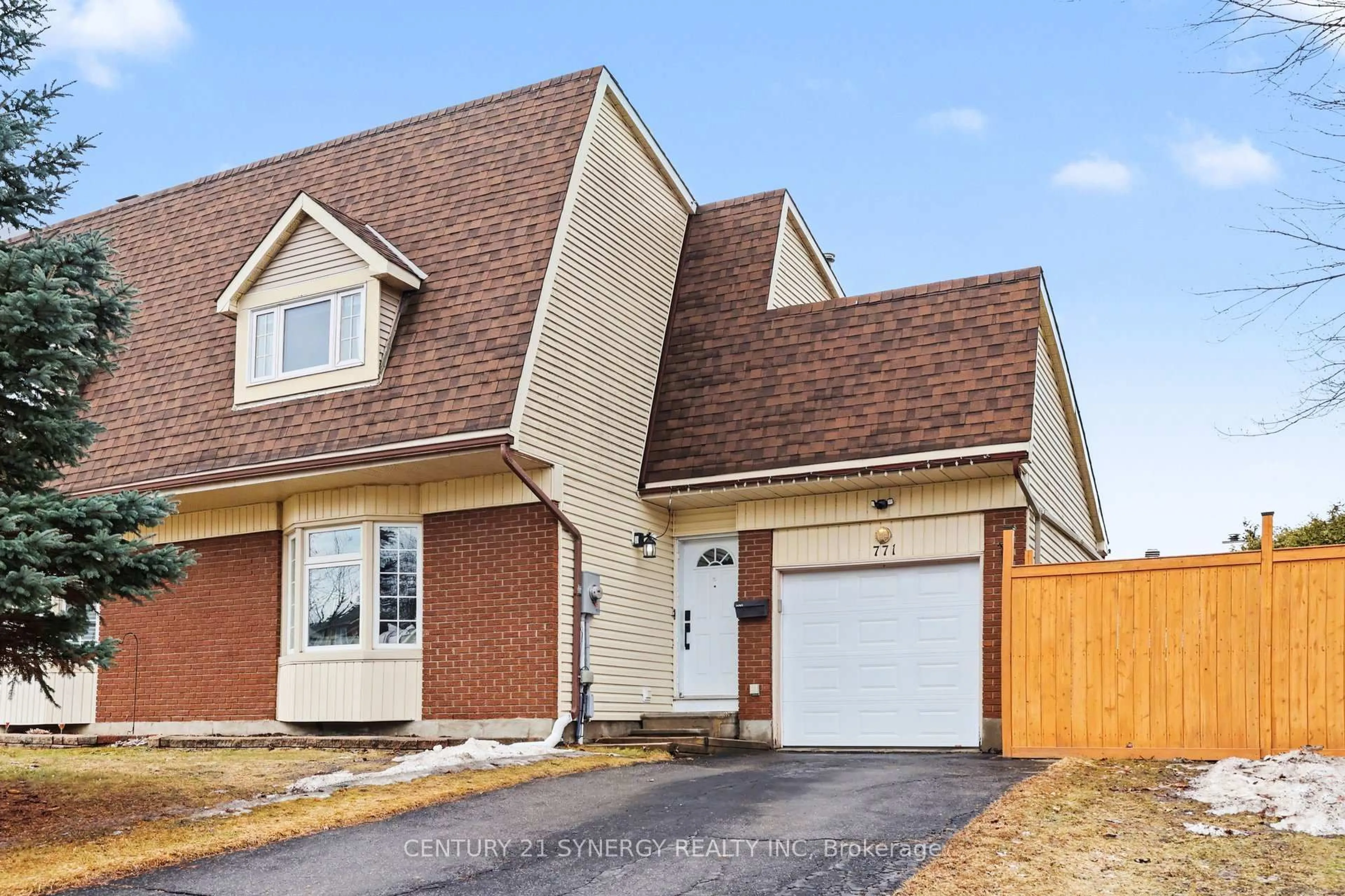 Home with vinyl exterior material, street for 771 Vinette Cres, Ottawa Ontario K1E 1X1